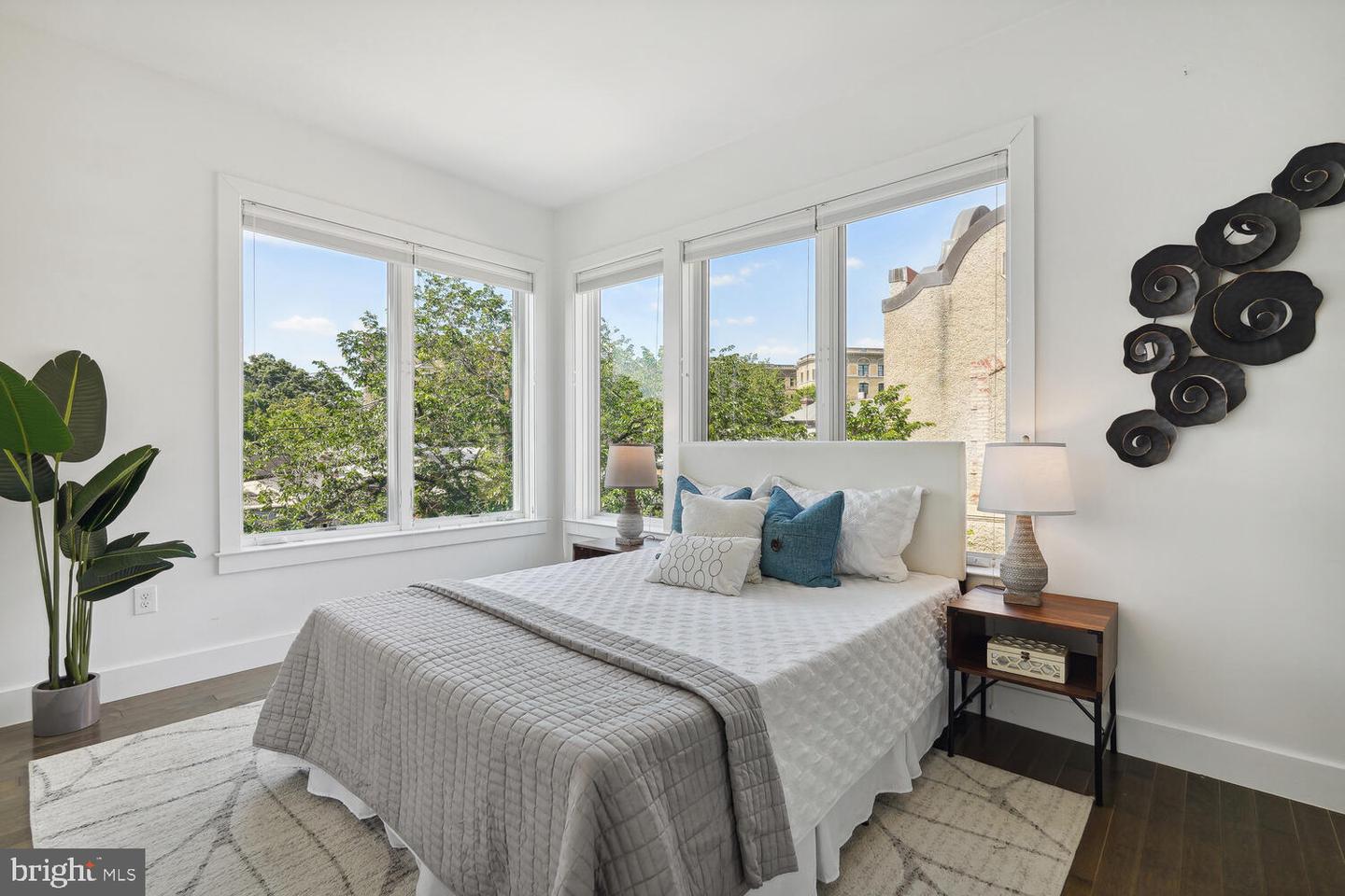 1767 Lanier Pl NW #6