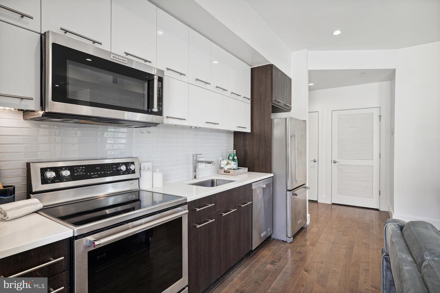 1767 Lanier Pl NW #6