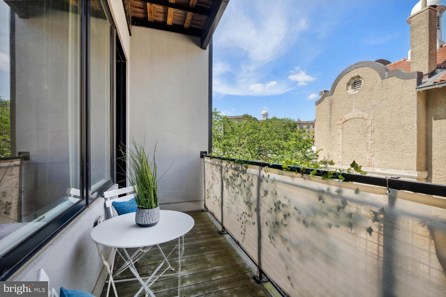 1767 Lanier Pl NW #6