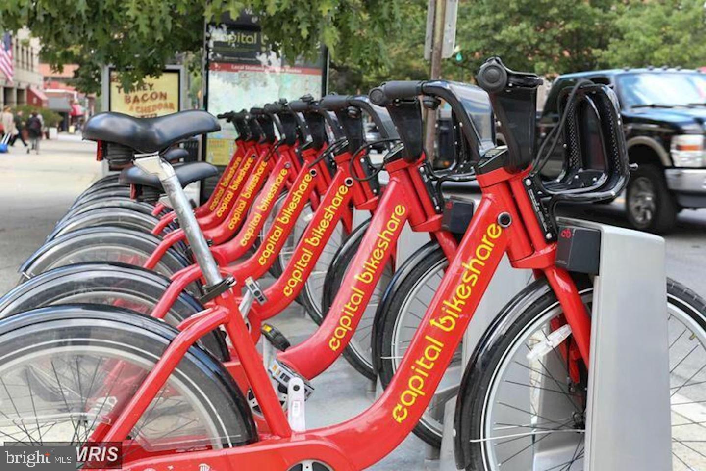 3001 Veazey Ter NW #515