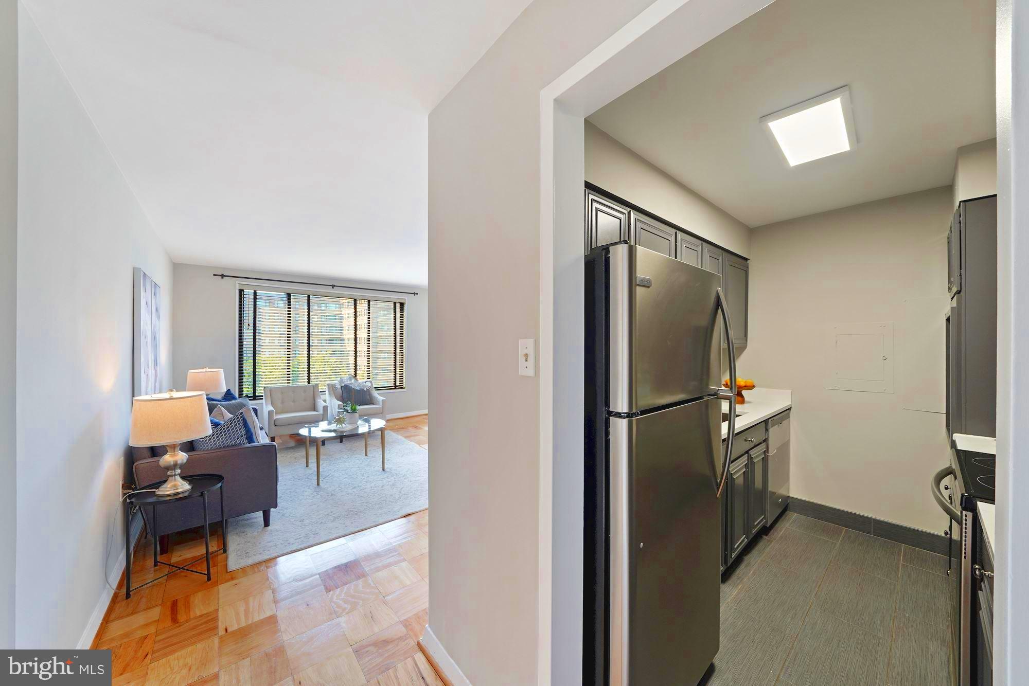 2501 Calvert St NW #602