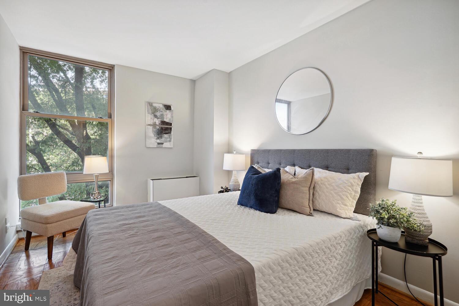 1260 21st St NW #502