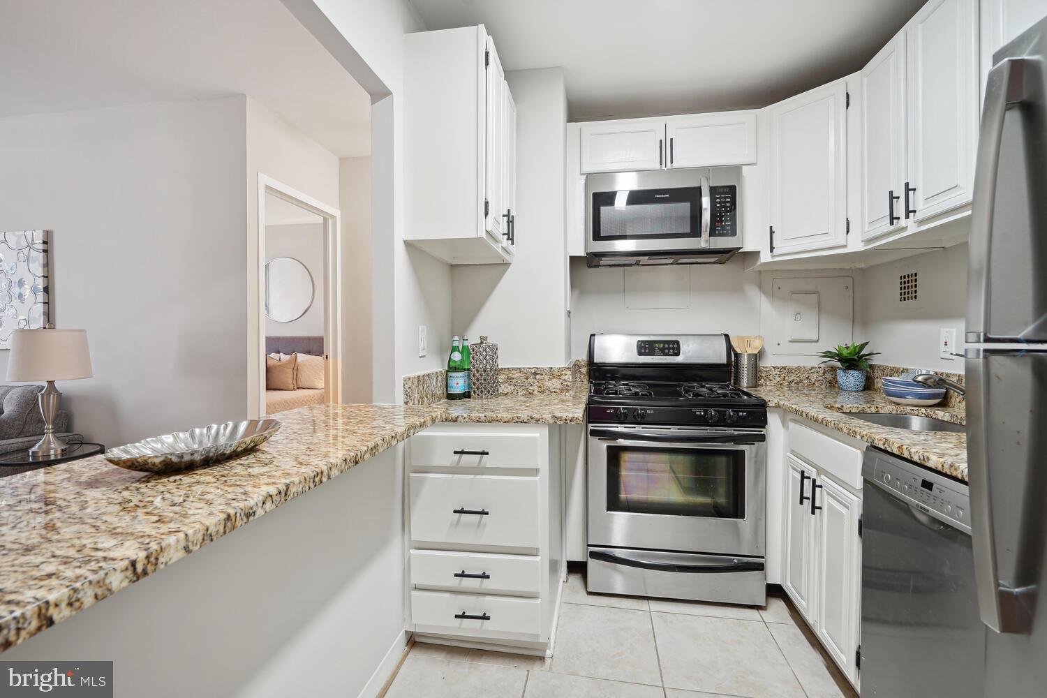 1260 21st St NW #502