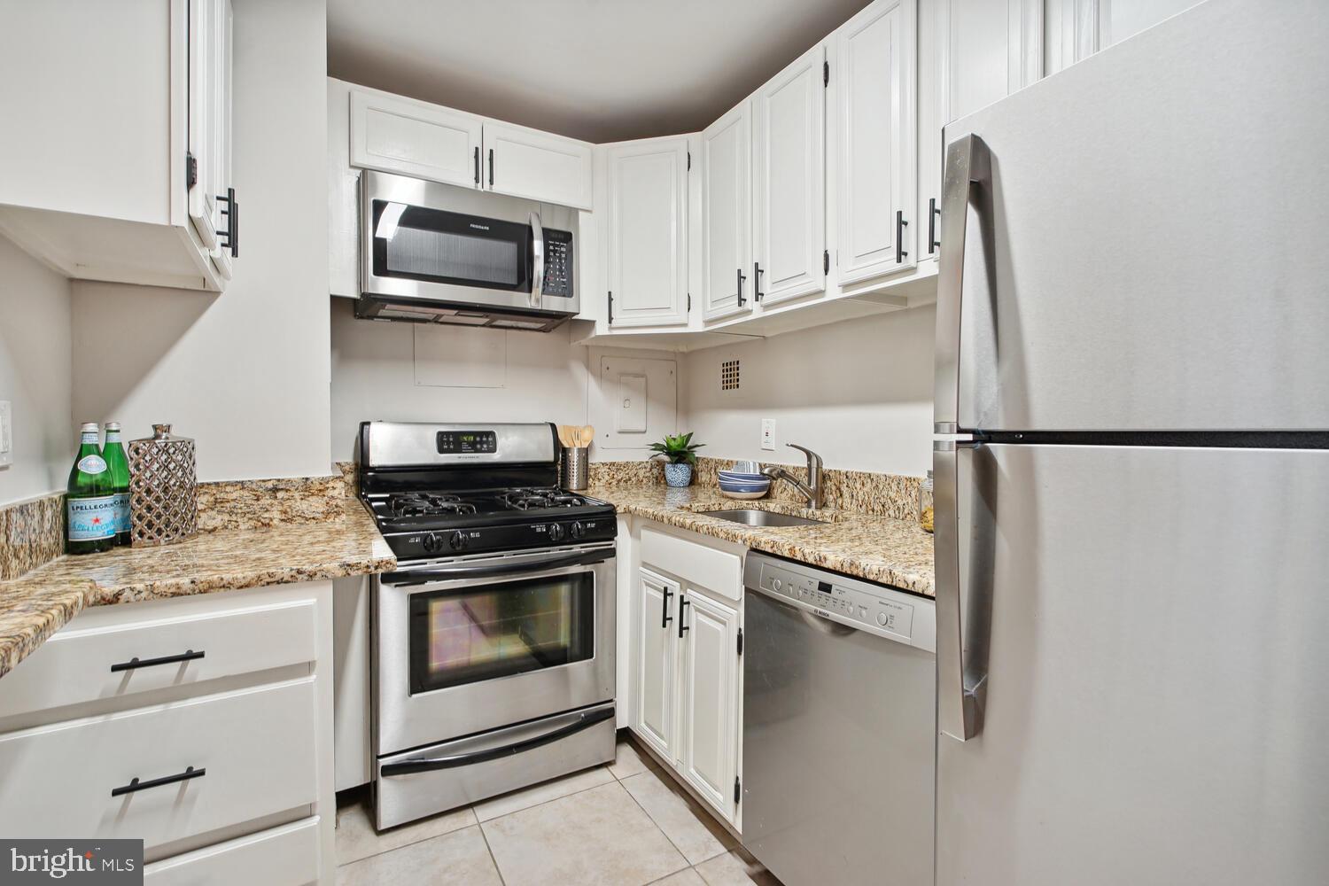 1260 21st St NW #502