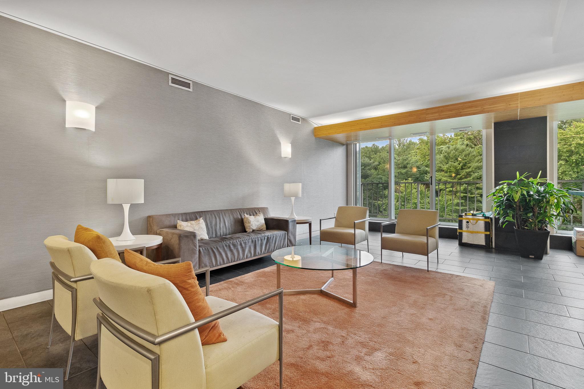 2939 van Ness St NW #820