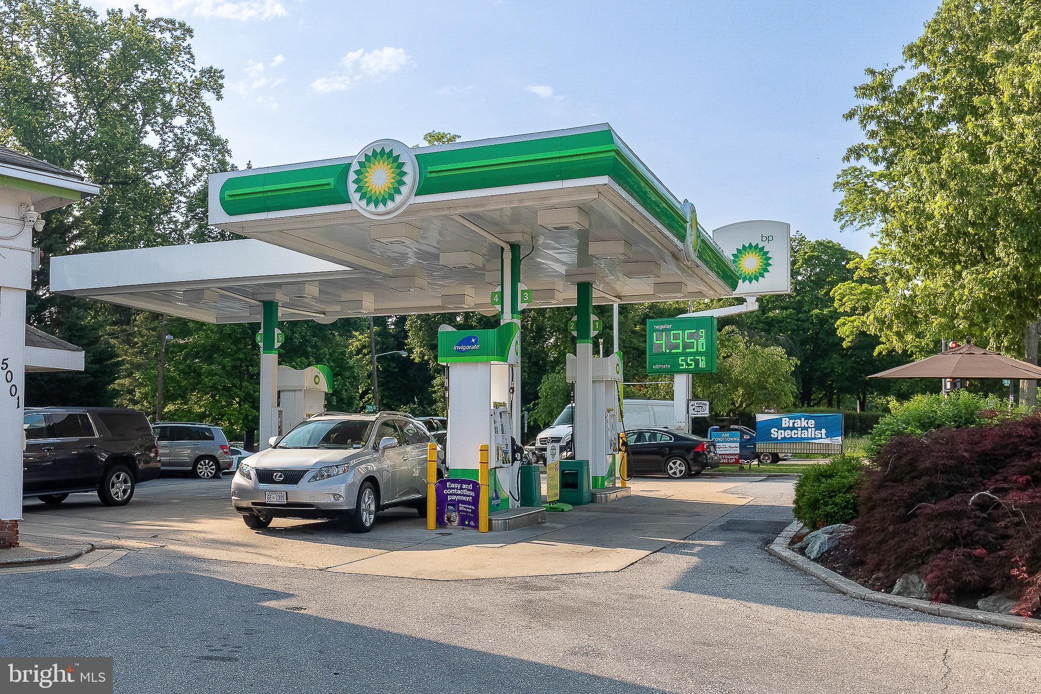 2939 van Ness St NW #820