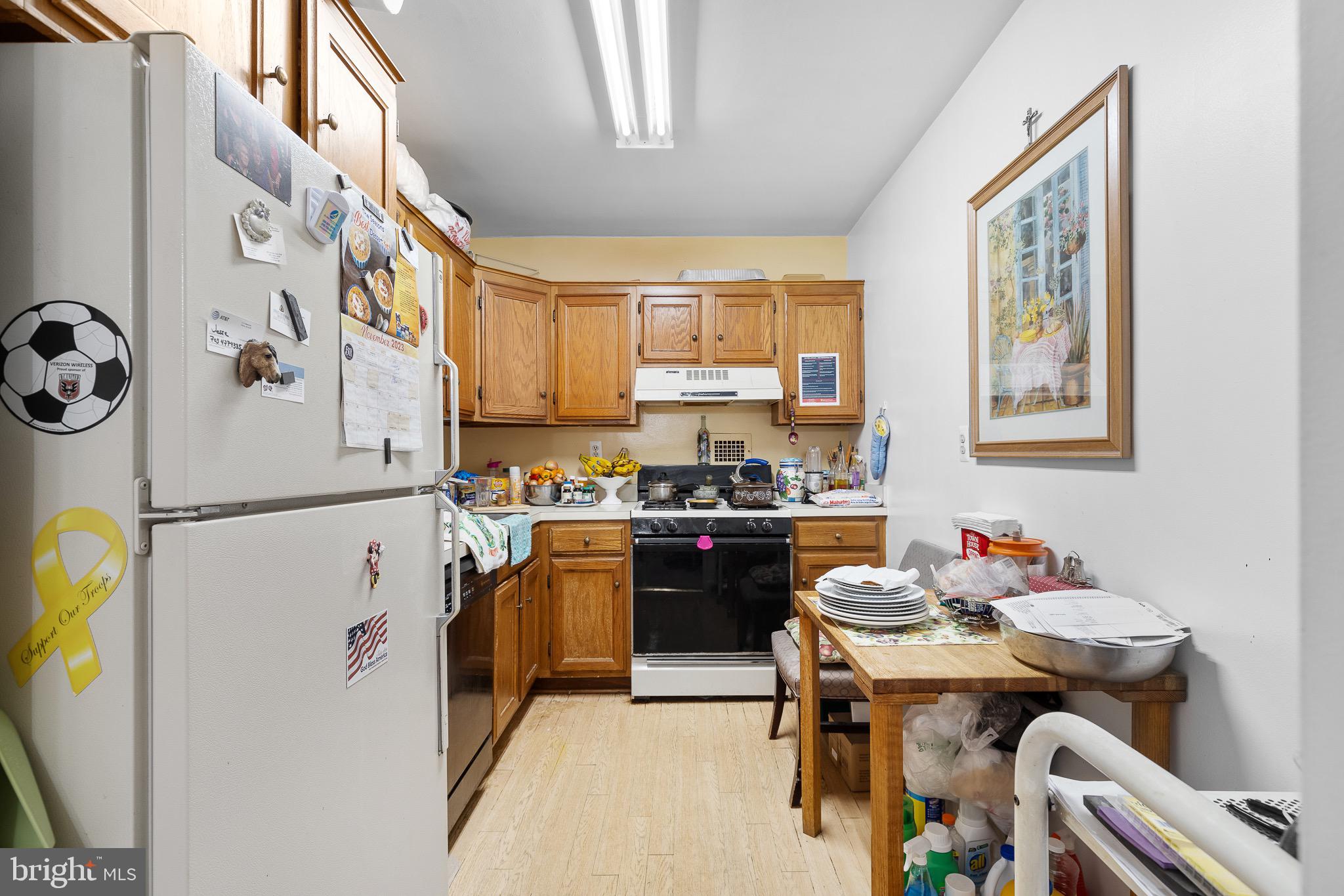 2939 van Ness St NW #820