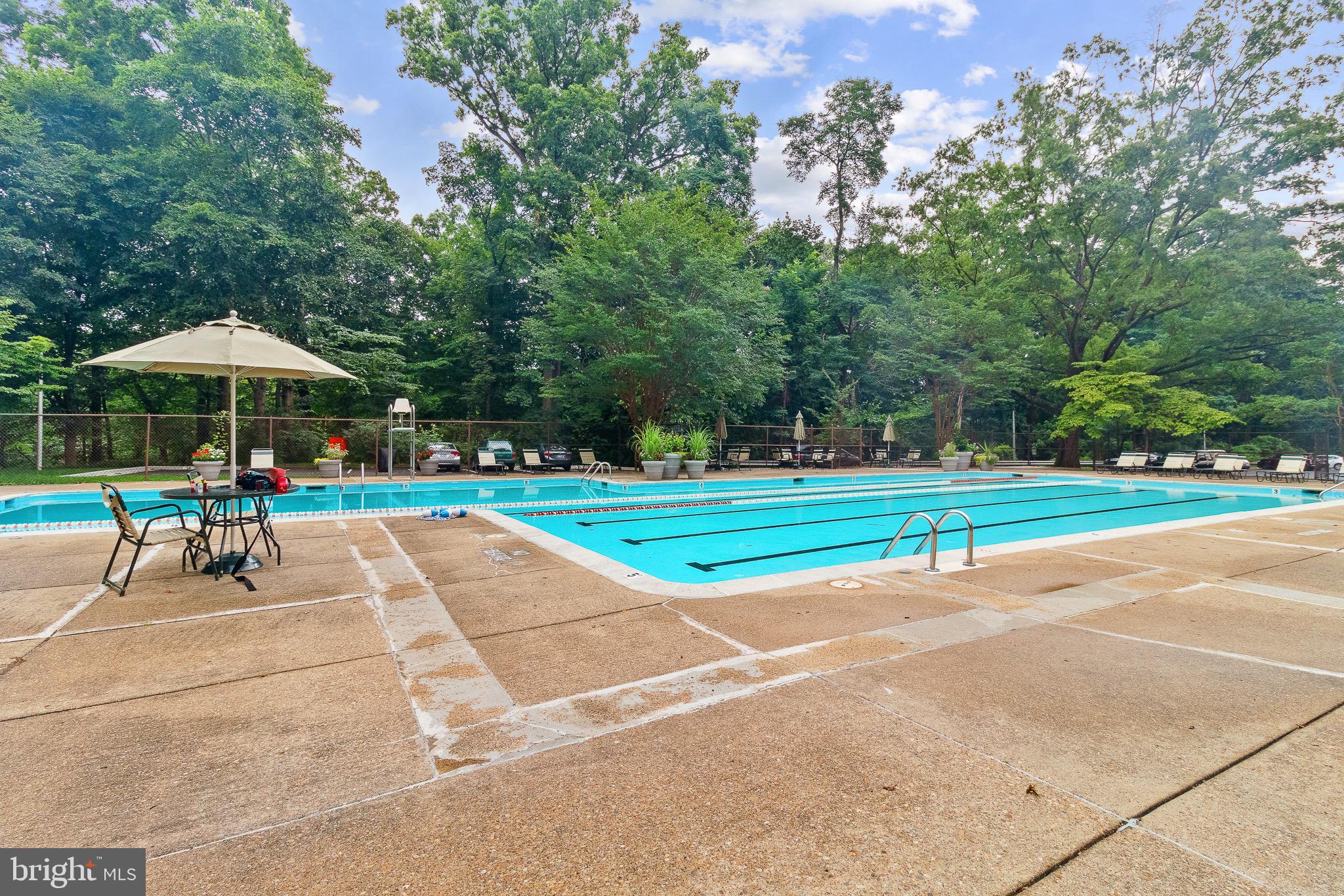 2939 van Ness St NW #820