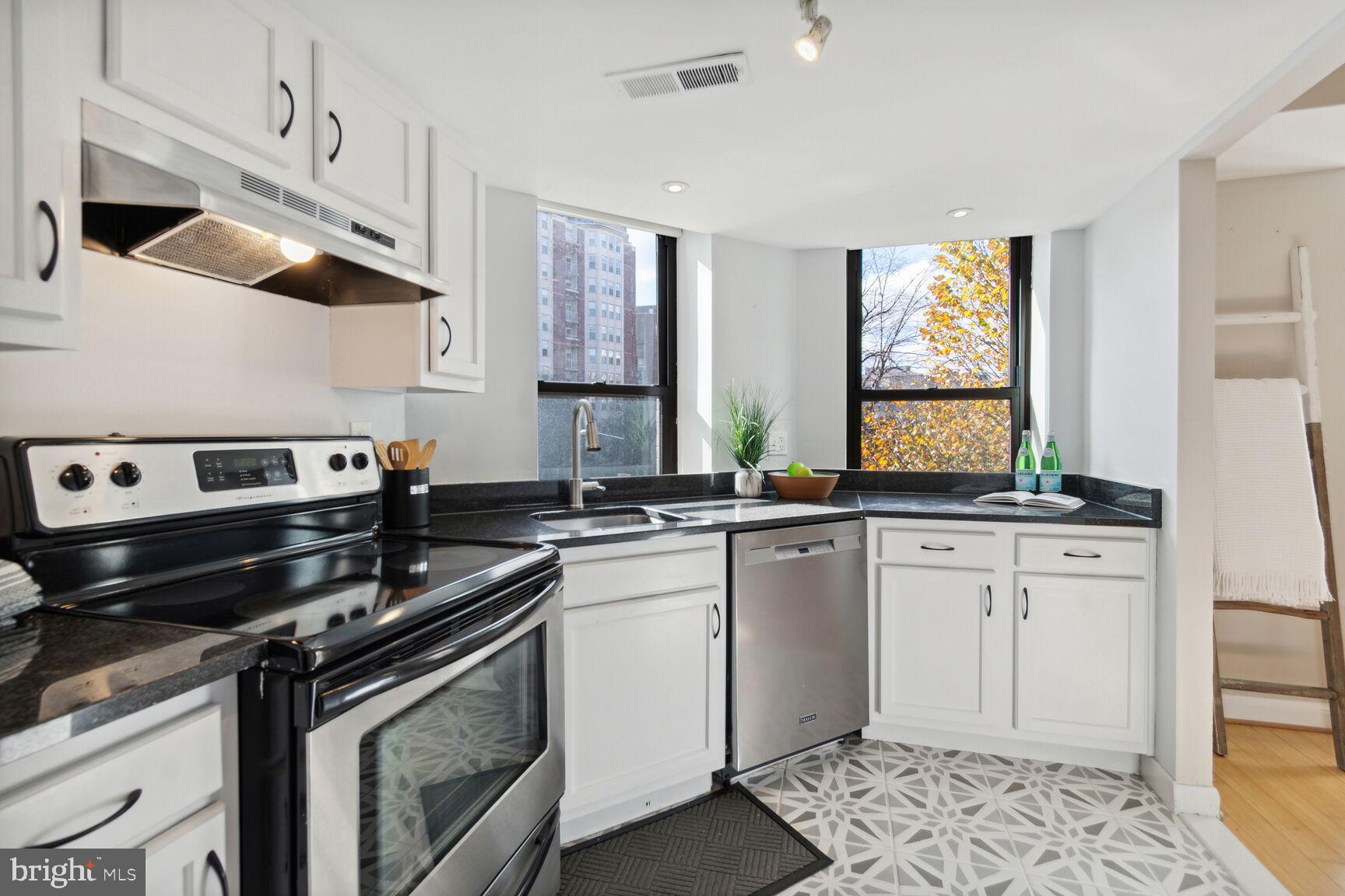 1115 12th St NW #302