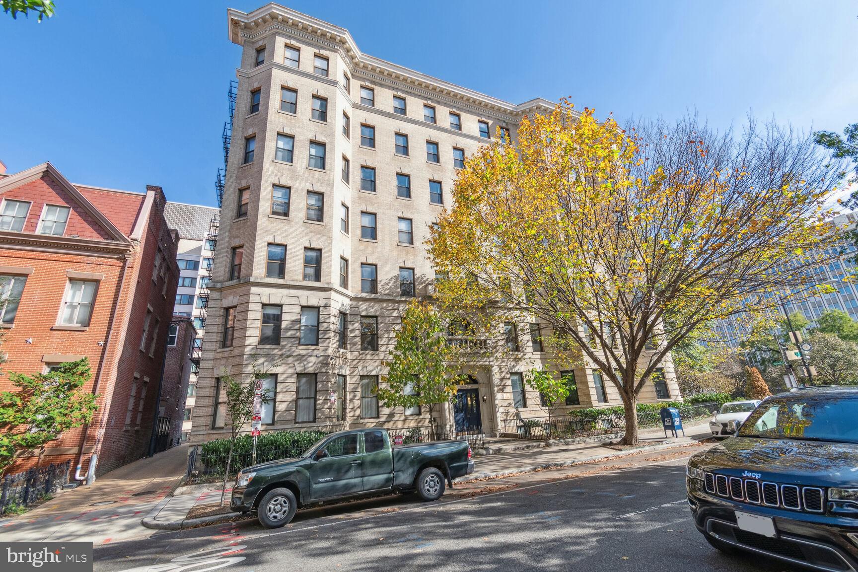 1115 12th St NW #302