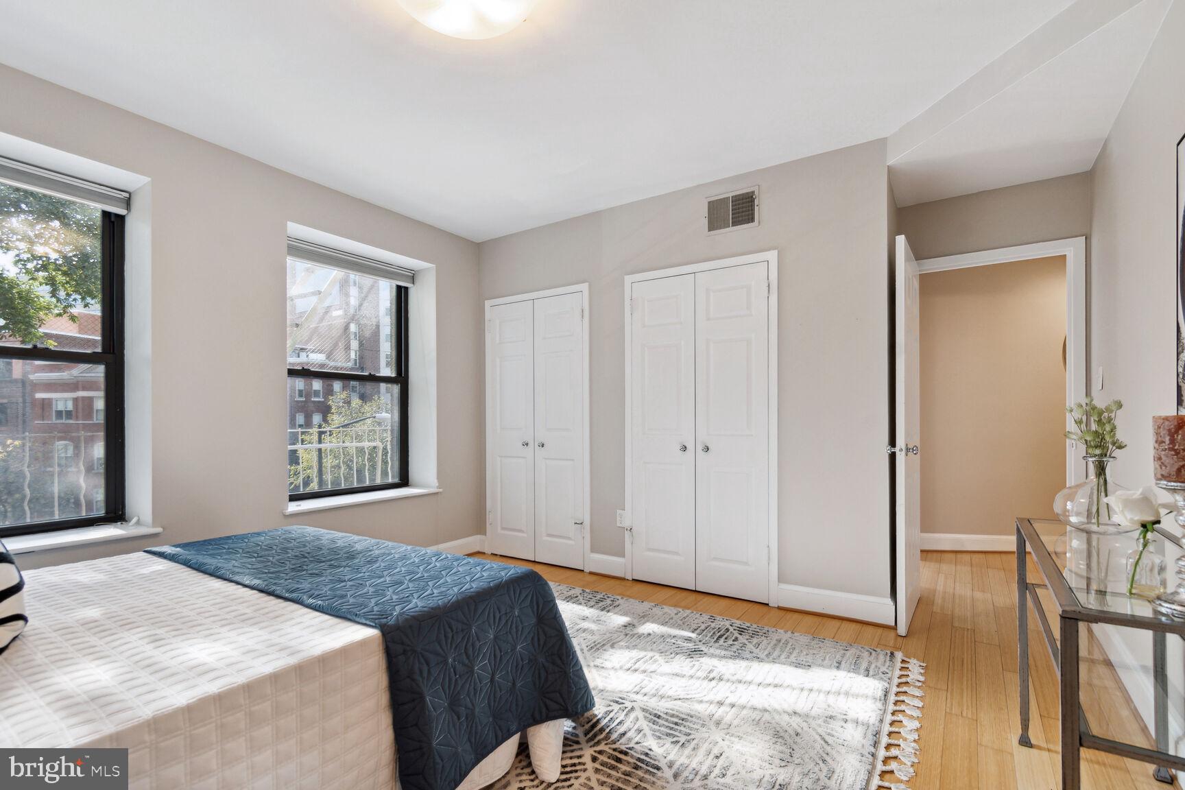 1115 12th St NW #302