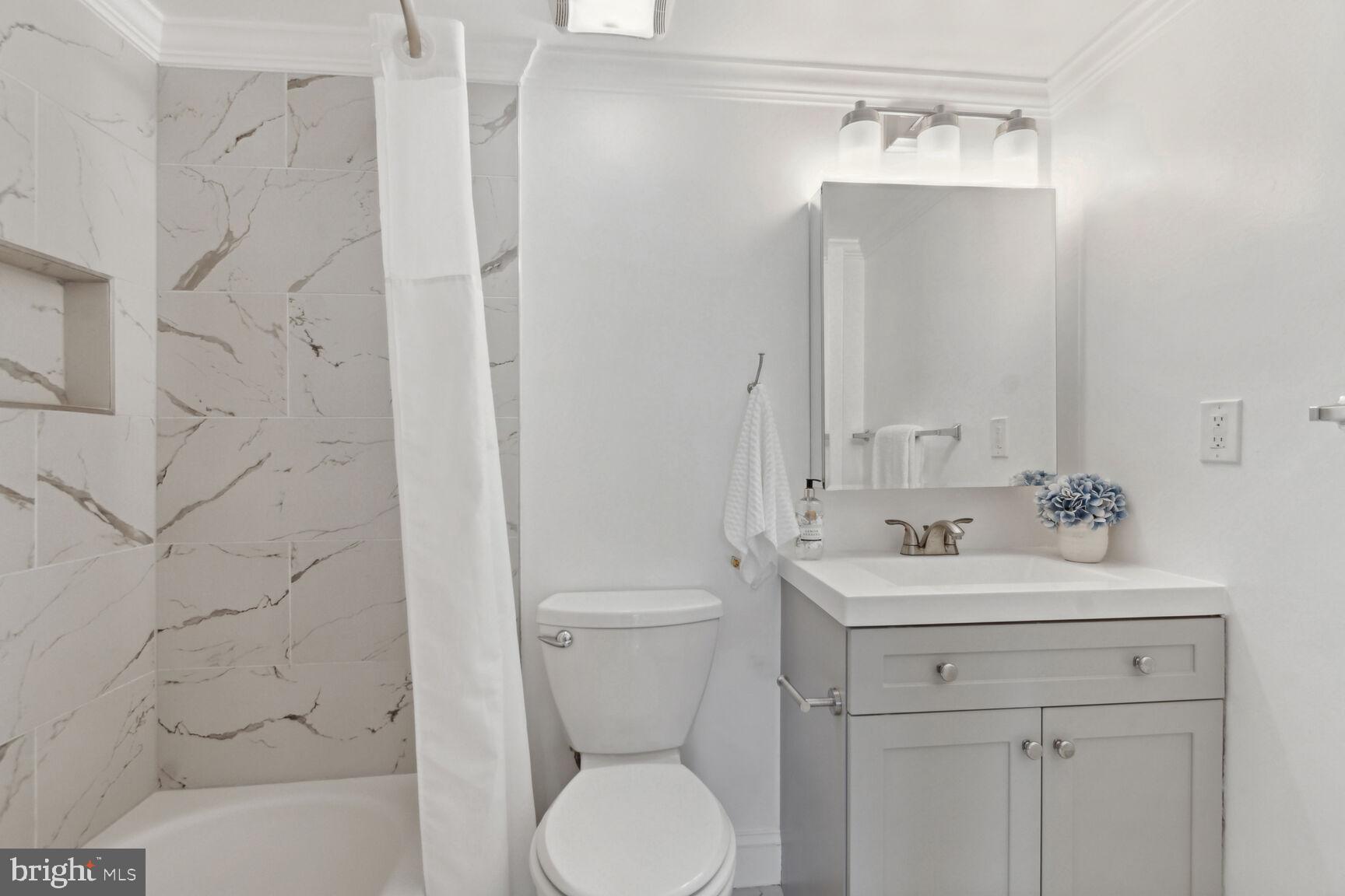 1115 12th St NW #302