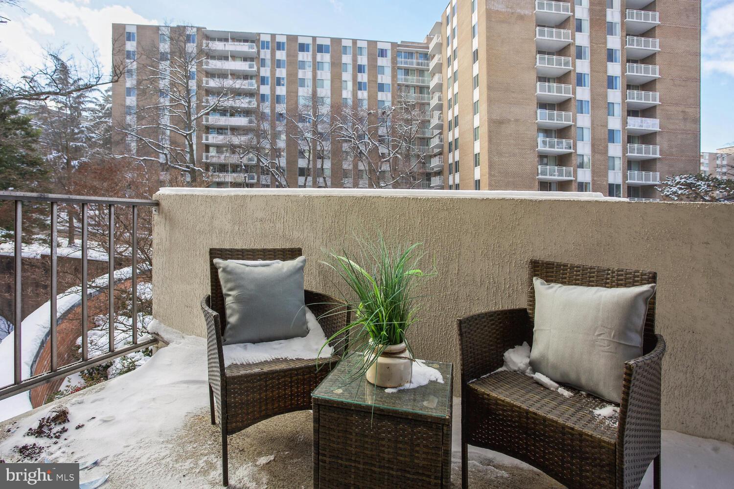 2939 van Ness St NW #747