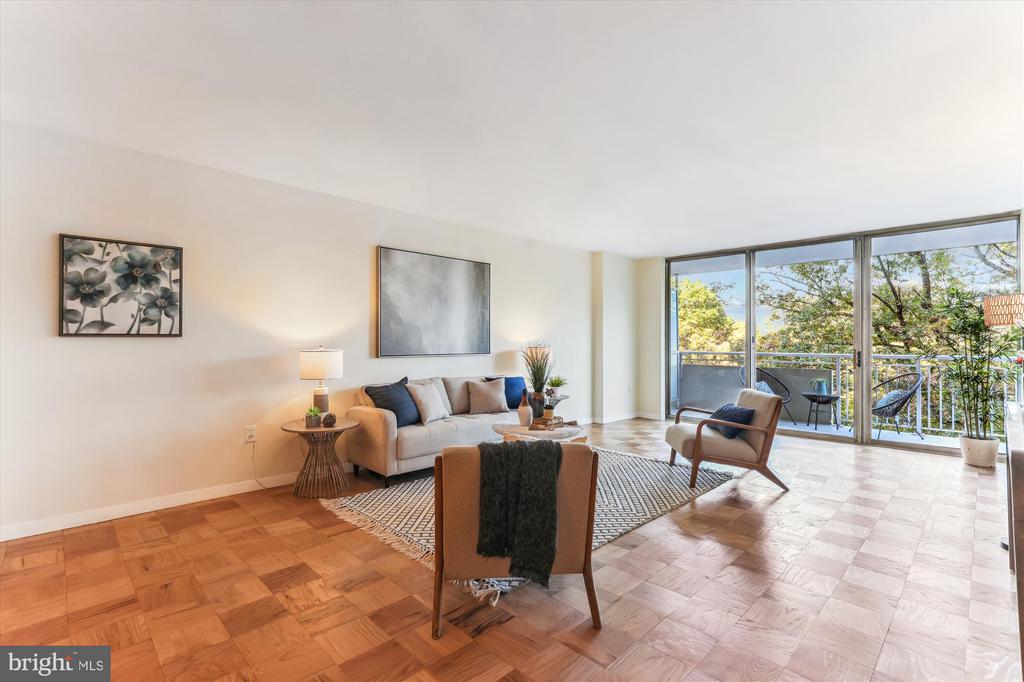3001 Veazey Ter NW #722