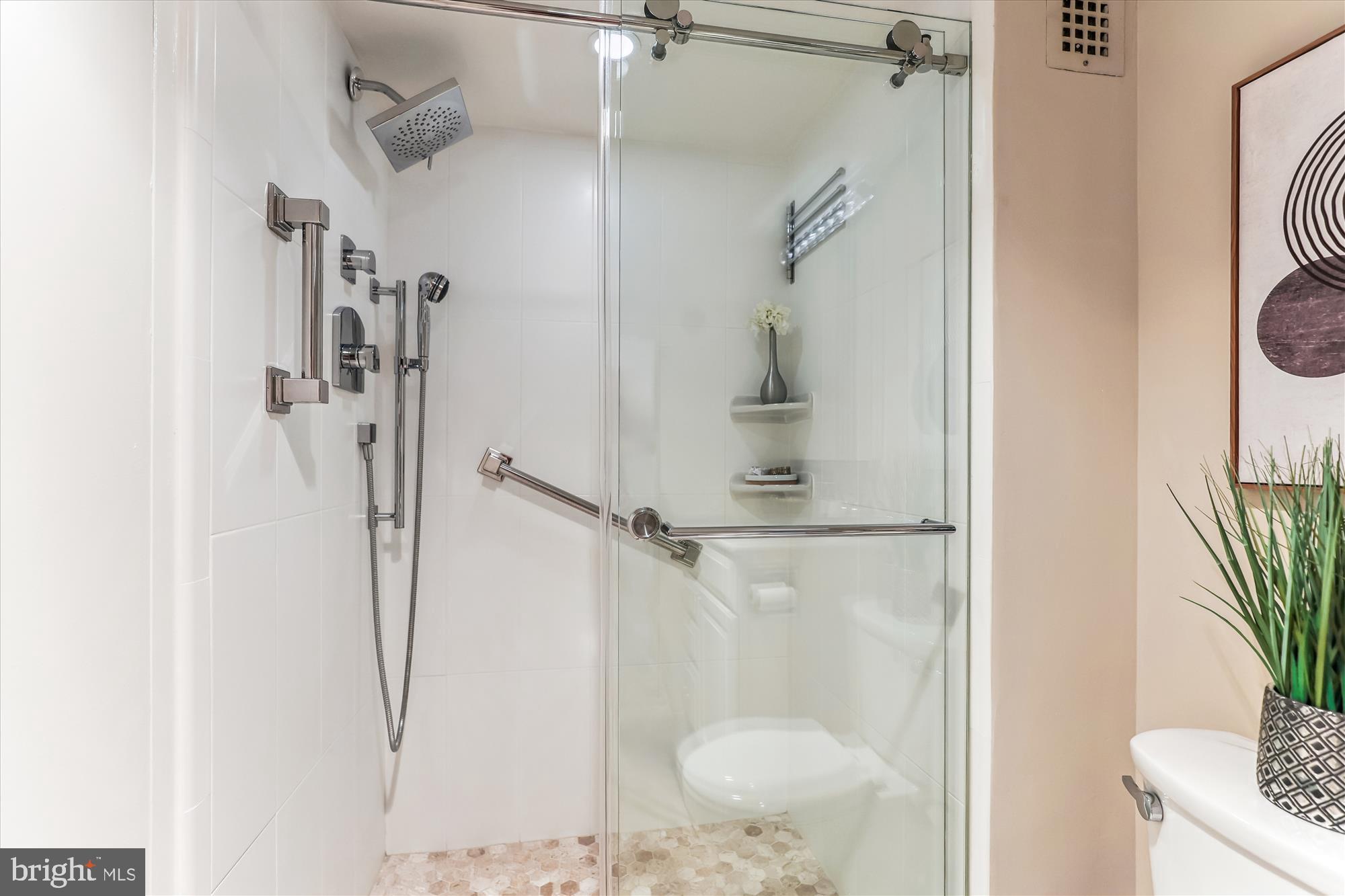 3001 Veazey Ter NW #722