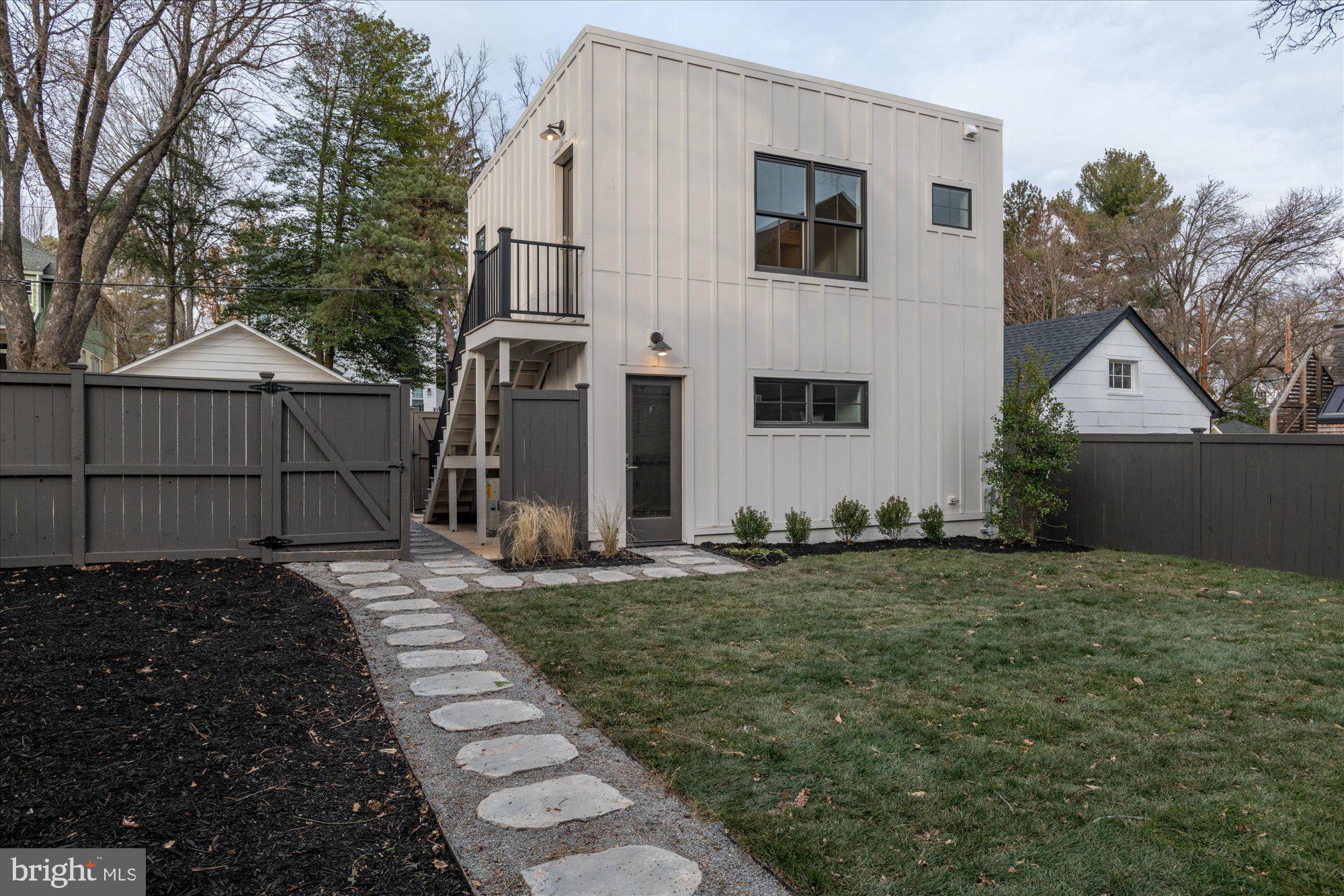 3709 BRANDYWINE STREET NW