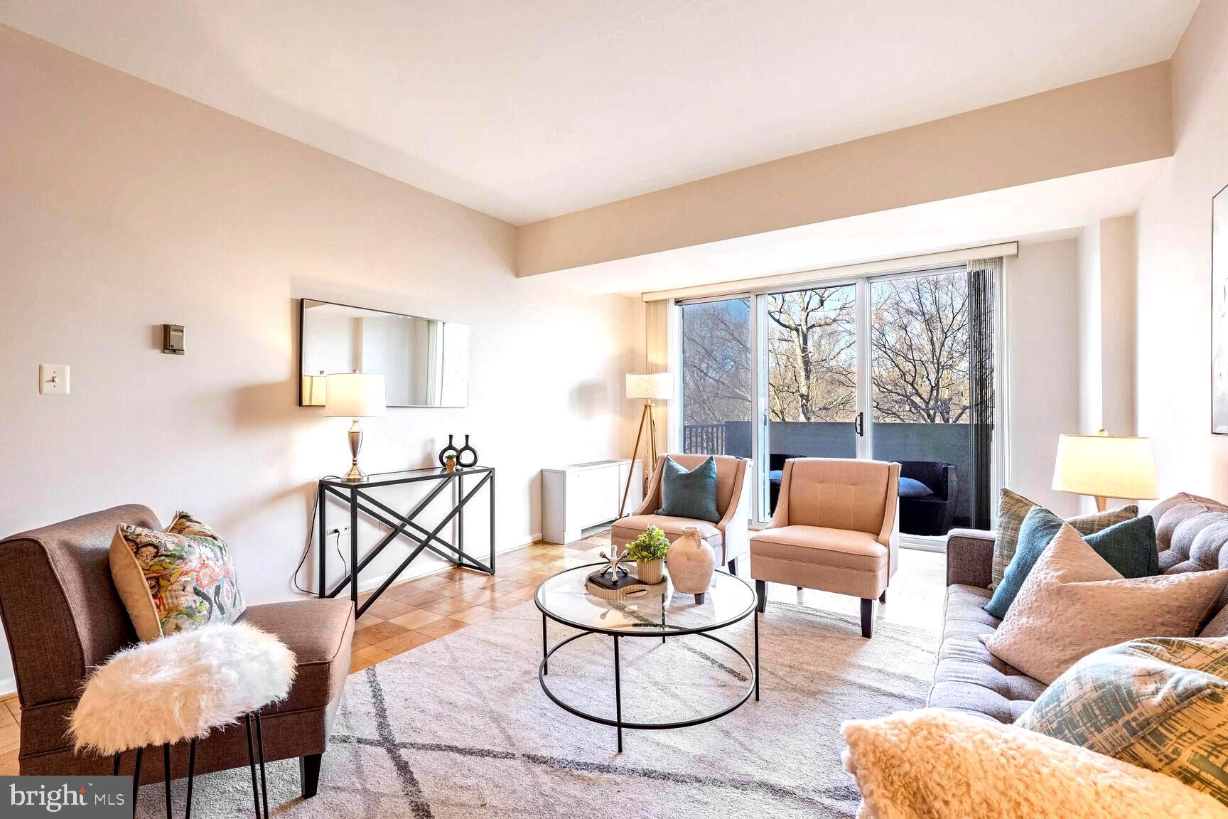 2939 van Ness St NW #518