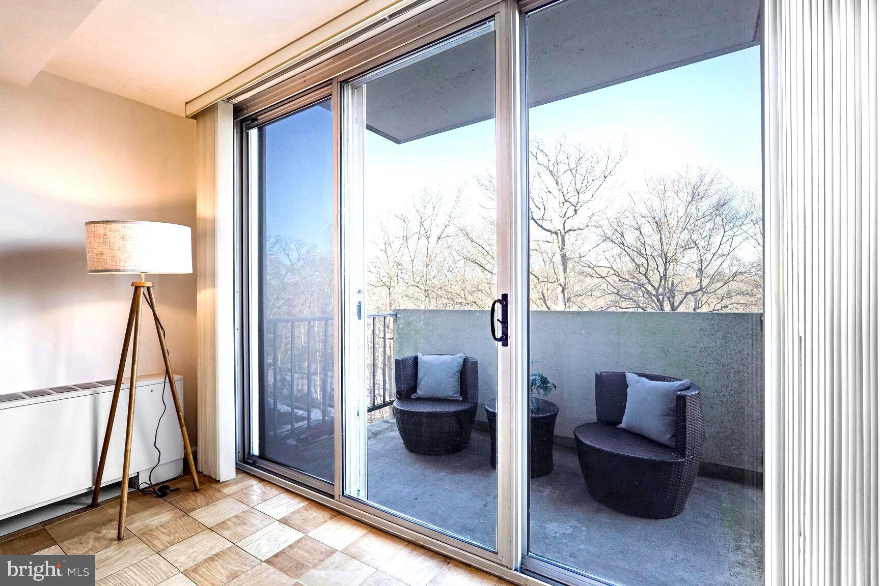 2939 van Ness St NW #518