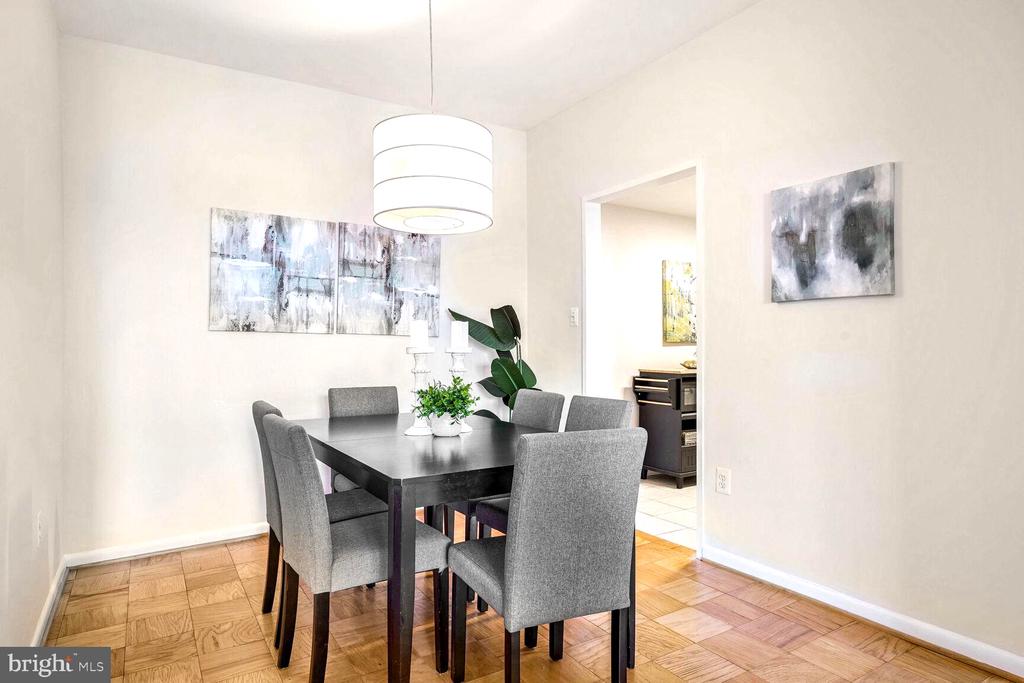 2939 van Ness St NW #518