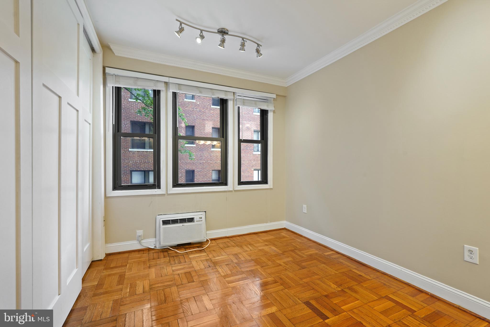 1010 25th St NW #311