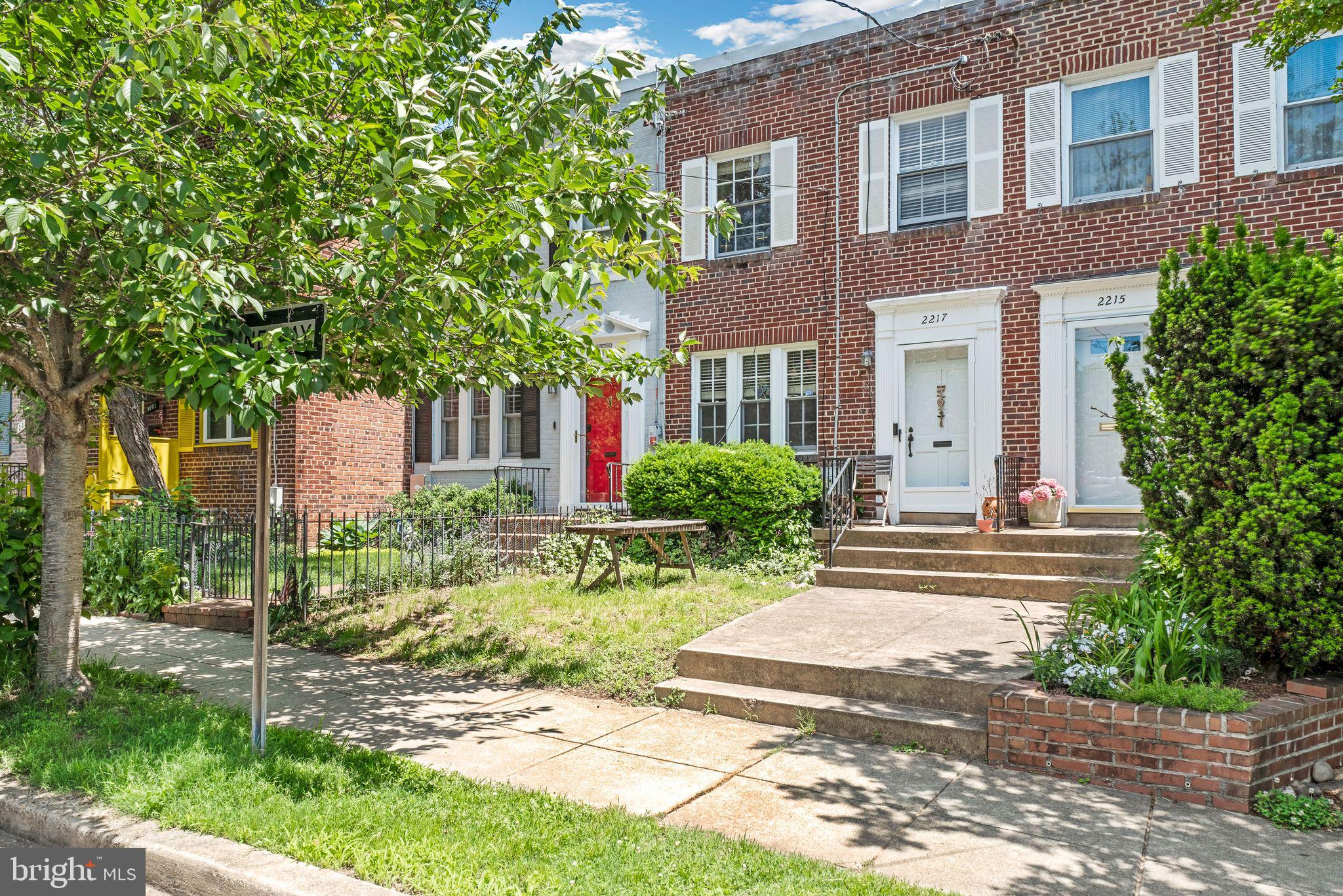 2217 Observatory Pl NW