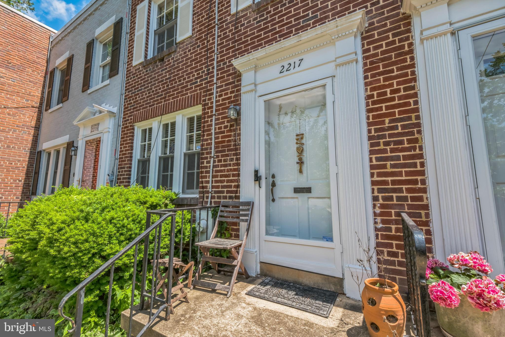 2217 Observatory Pl NW