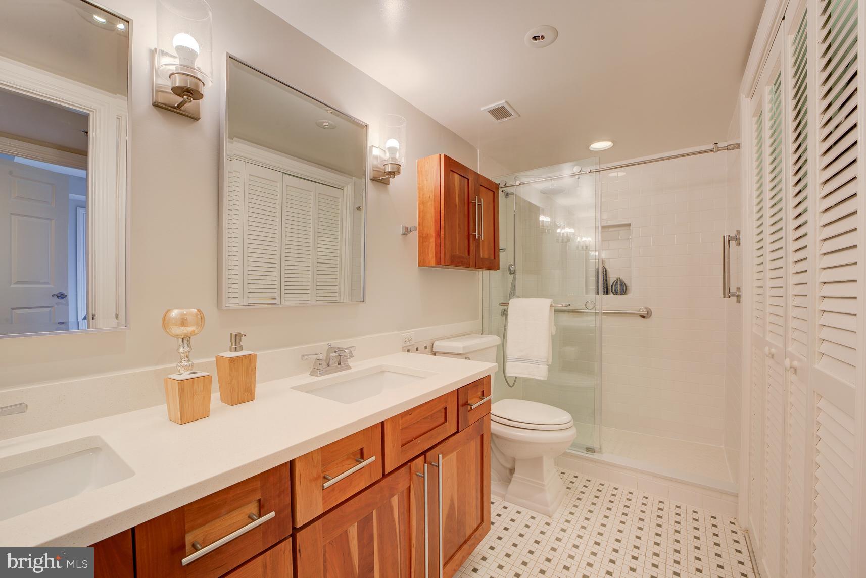 1020 Pennsylvania Ave SE #304