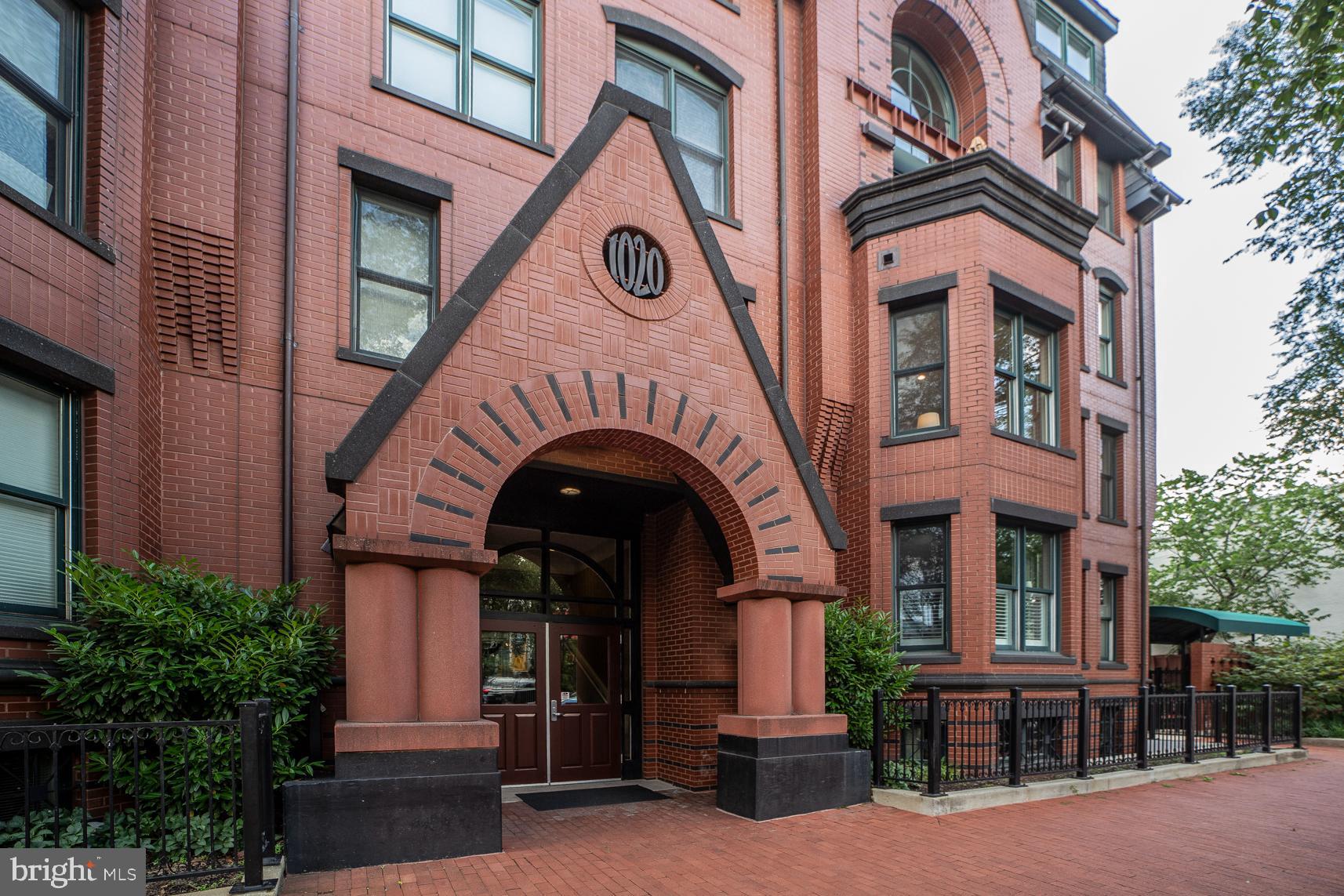 1020 Pennsylvania Ave SE #304