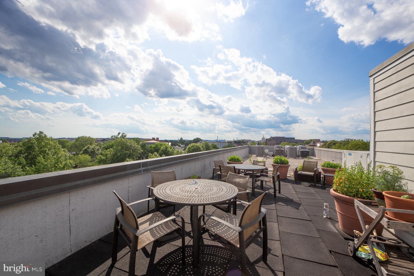 1020 Pennsylvania Ave SE #304