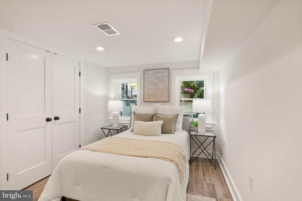 309 M St NW #Townhome B