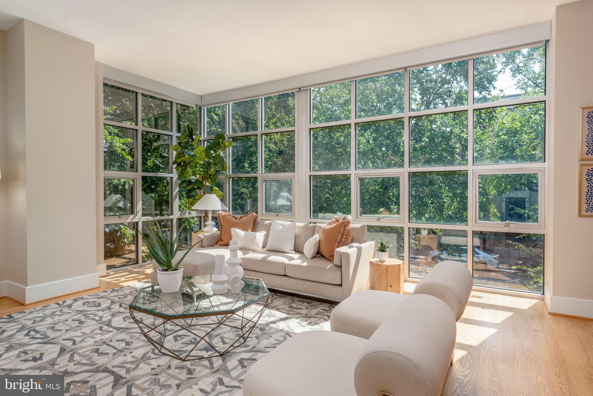 2100 11TH STREET NW 201