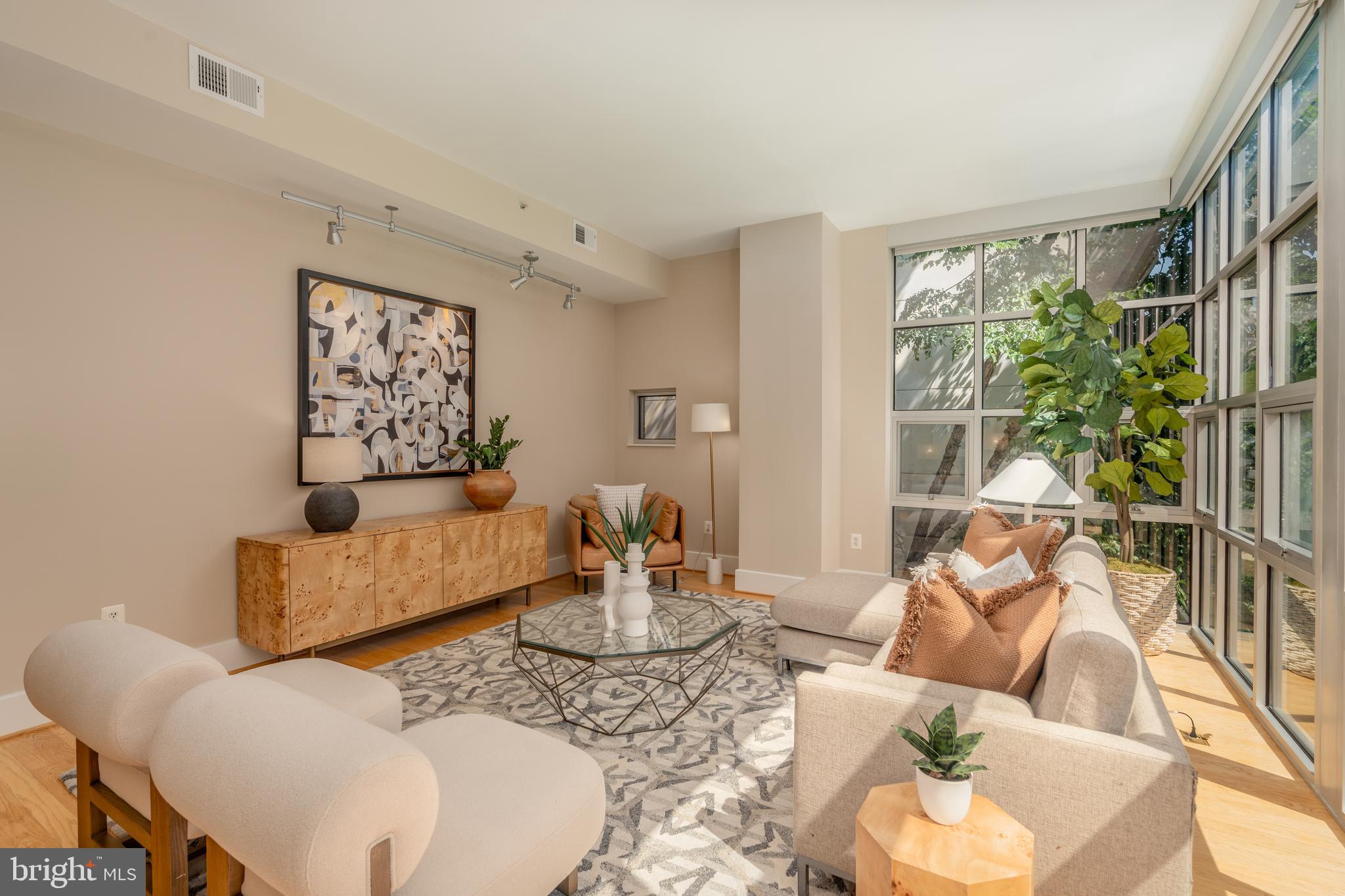 2100 11TH STREET NW 201