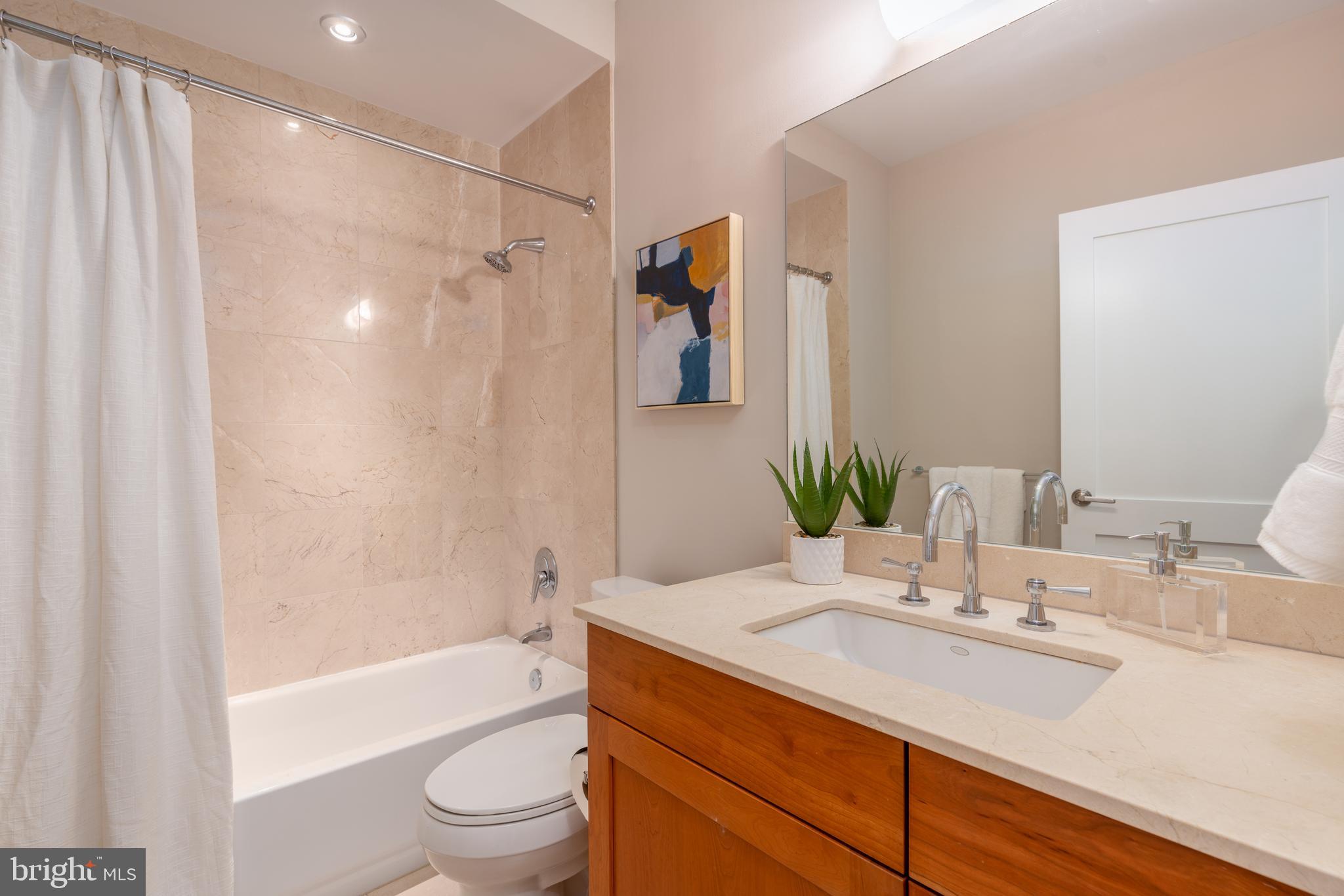 2100 11TH STREET NW 201