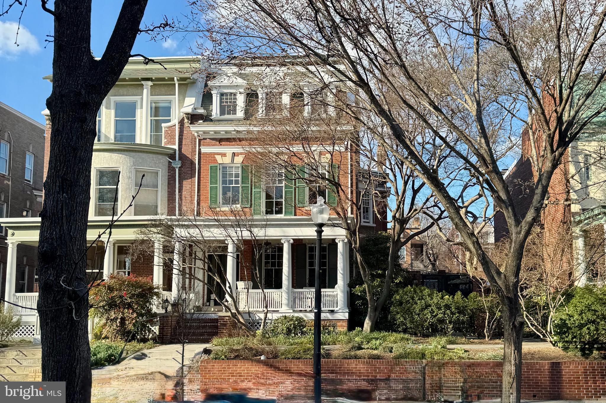 1735 Lamont St NW