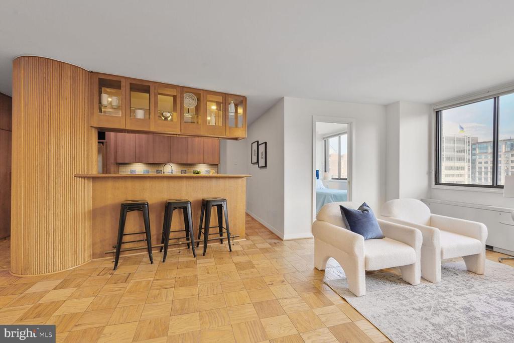 2201 L ST NW #906