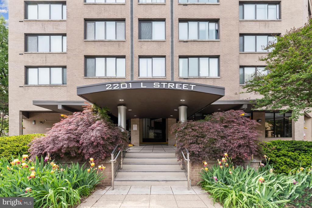 2201 L ST NW #906