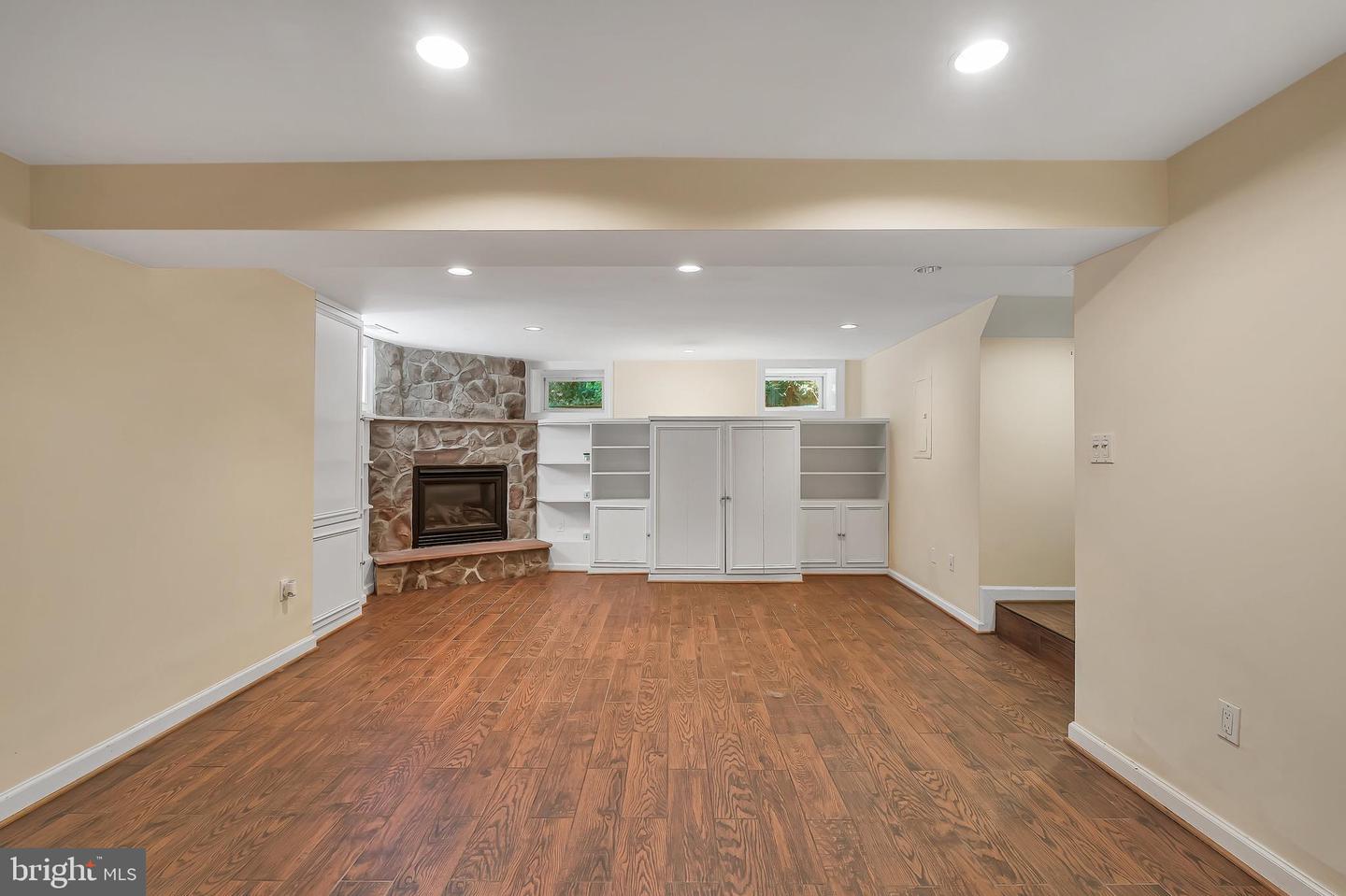 4709 Cumberland Ave