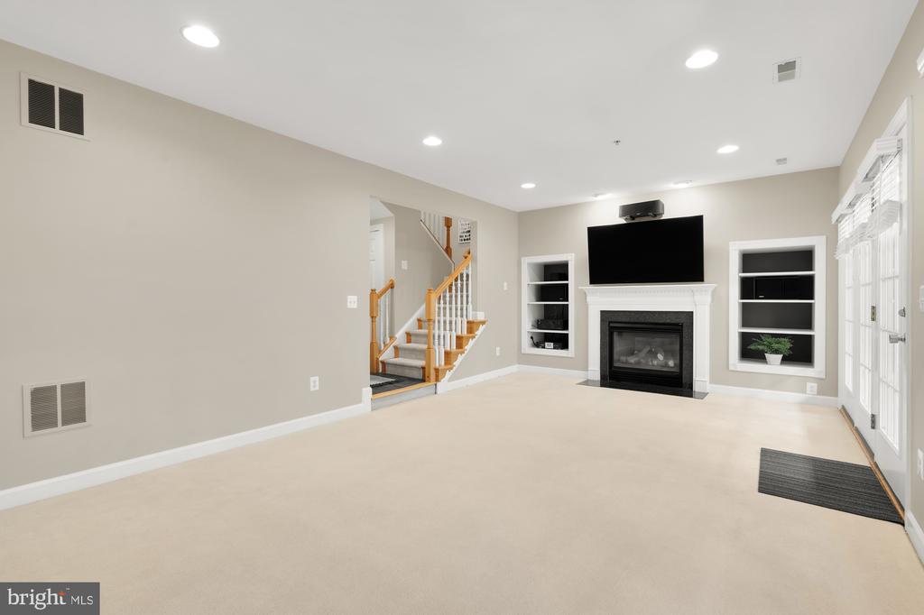 260 Medlock Ln