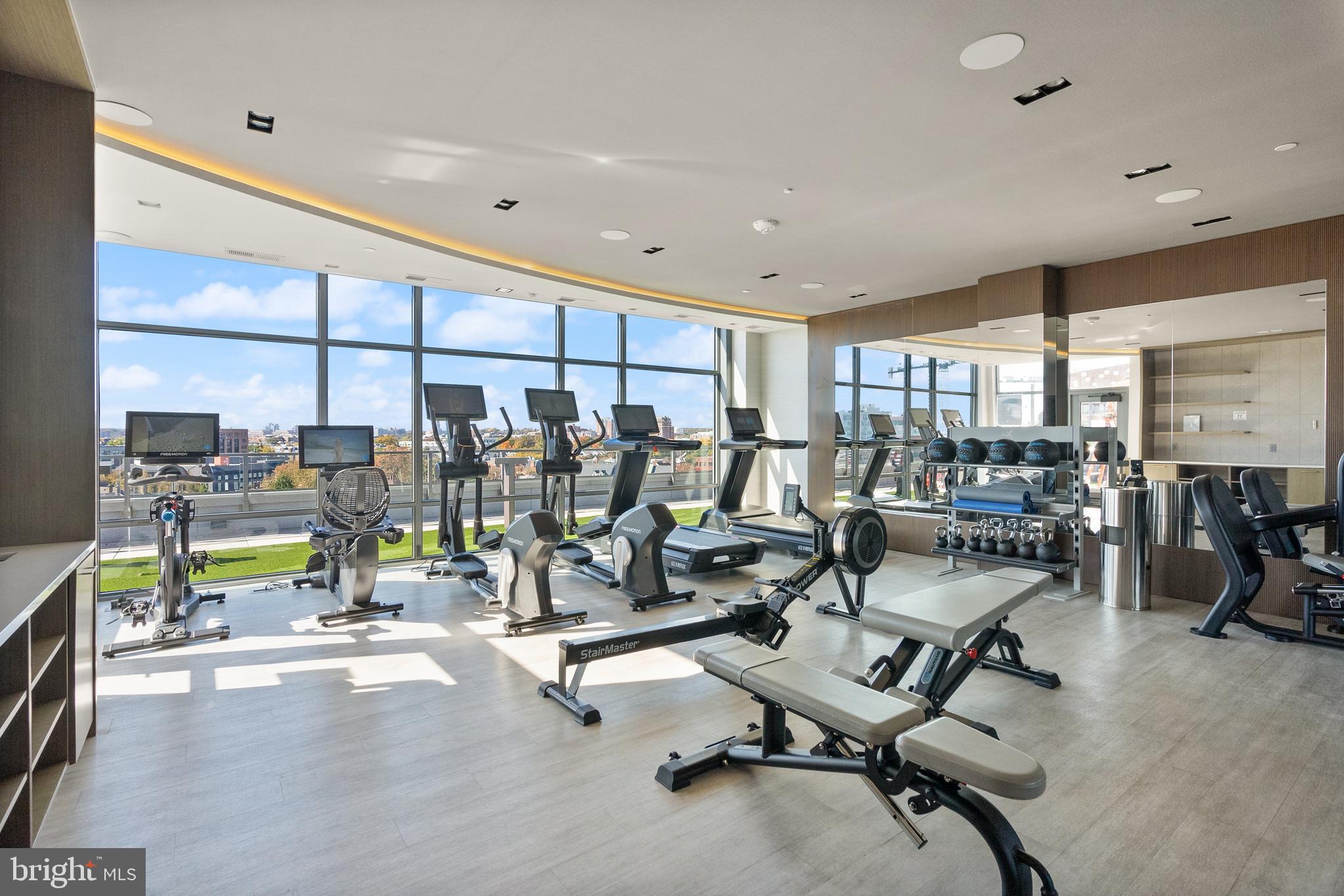 1201 N Royal St #505