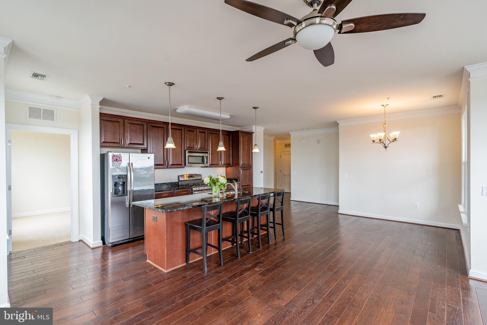 3160 JOHN GLENN ST #502