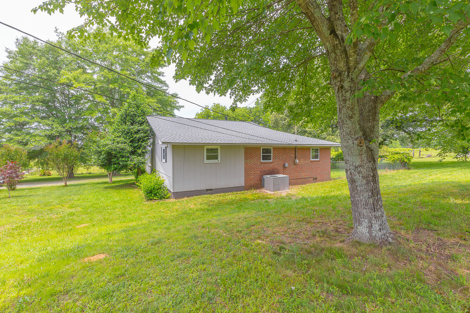 85 Charlie Walls Road