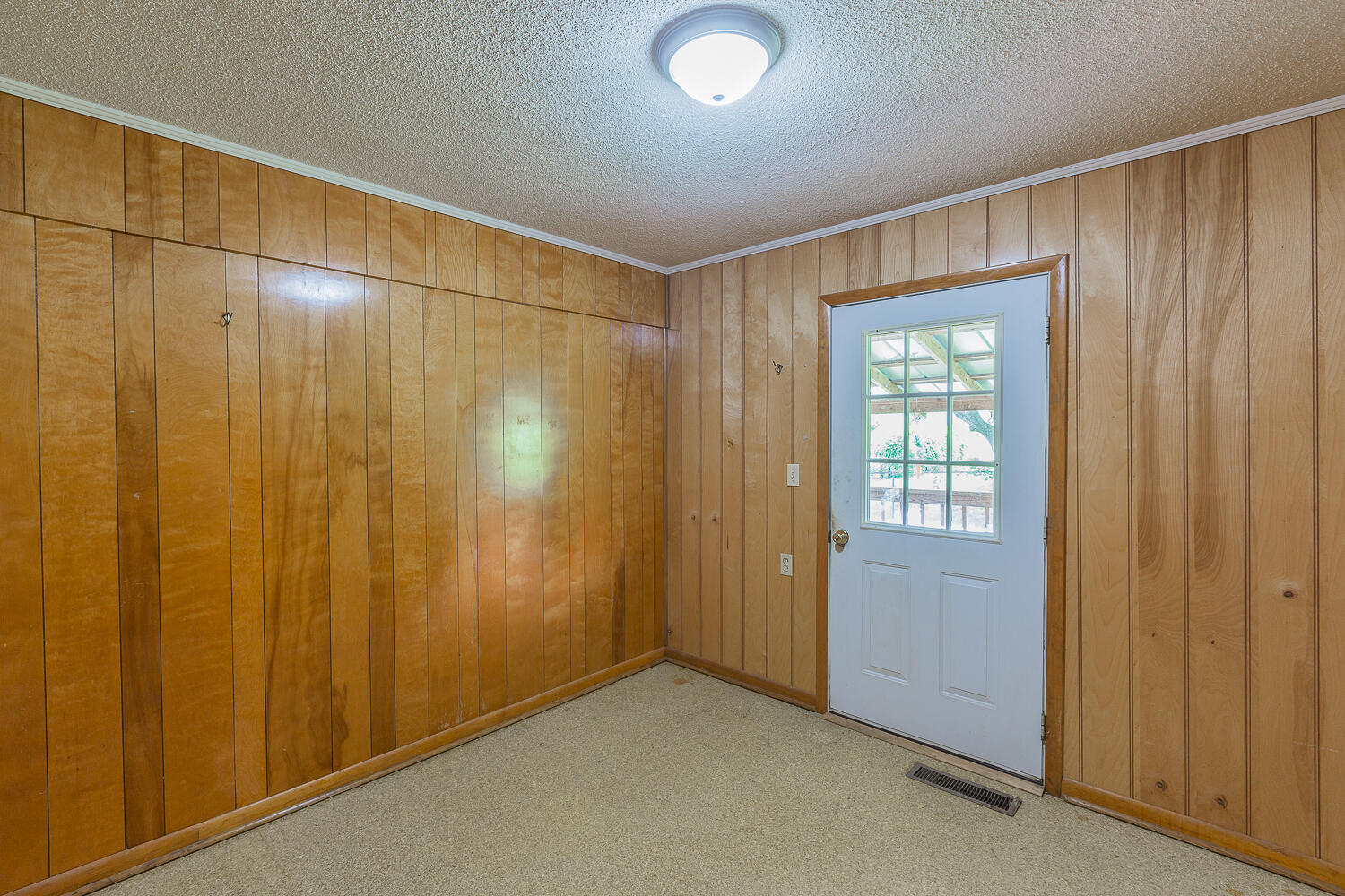 85 Charlie Walls Road