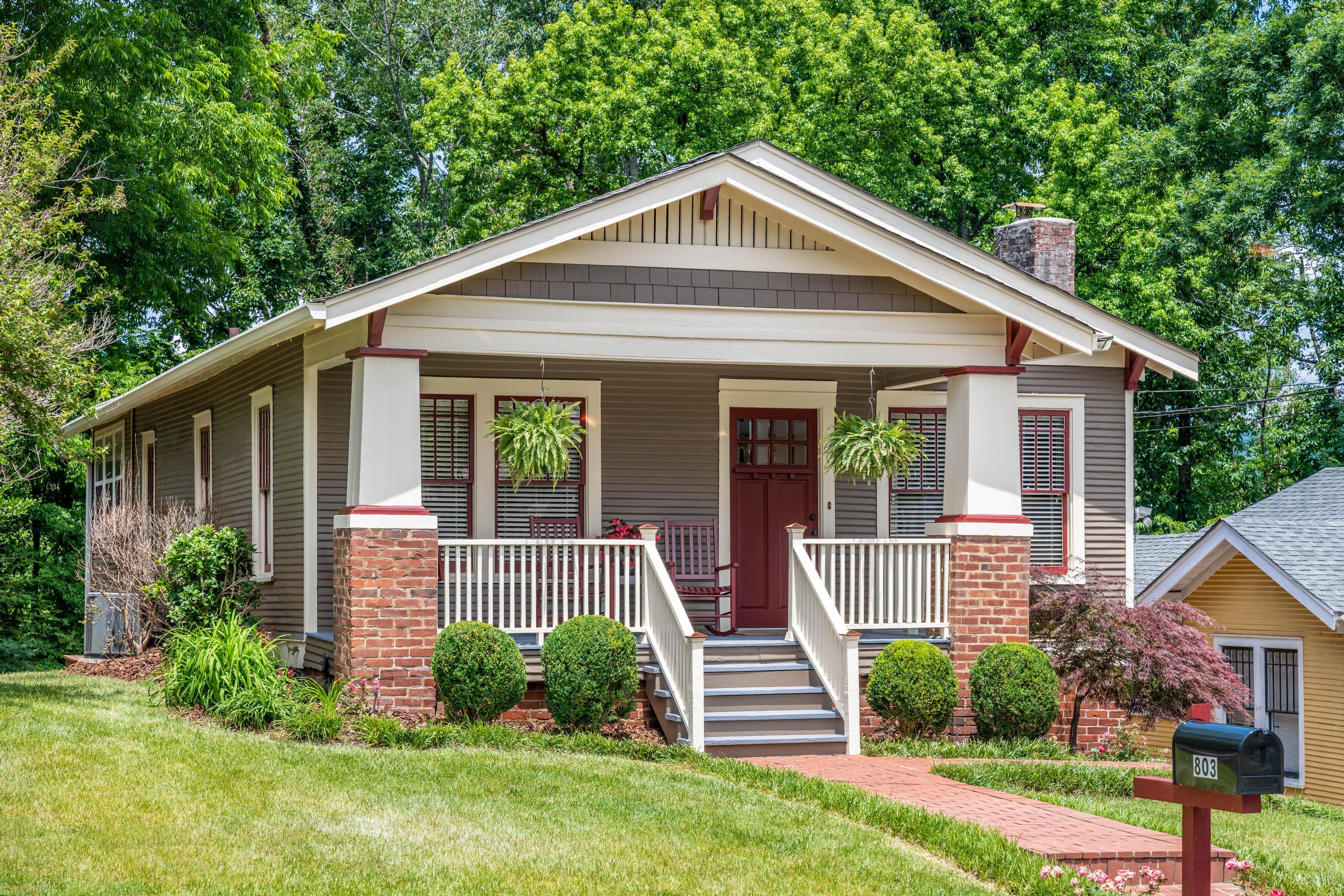803 Forest Avenue