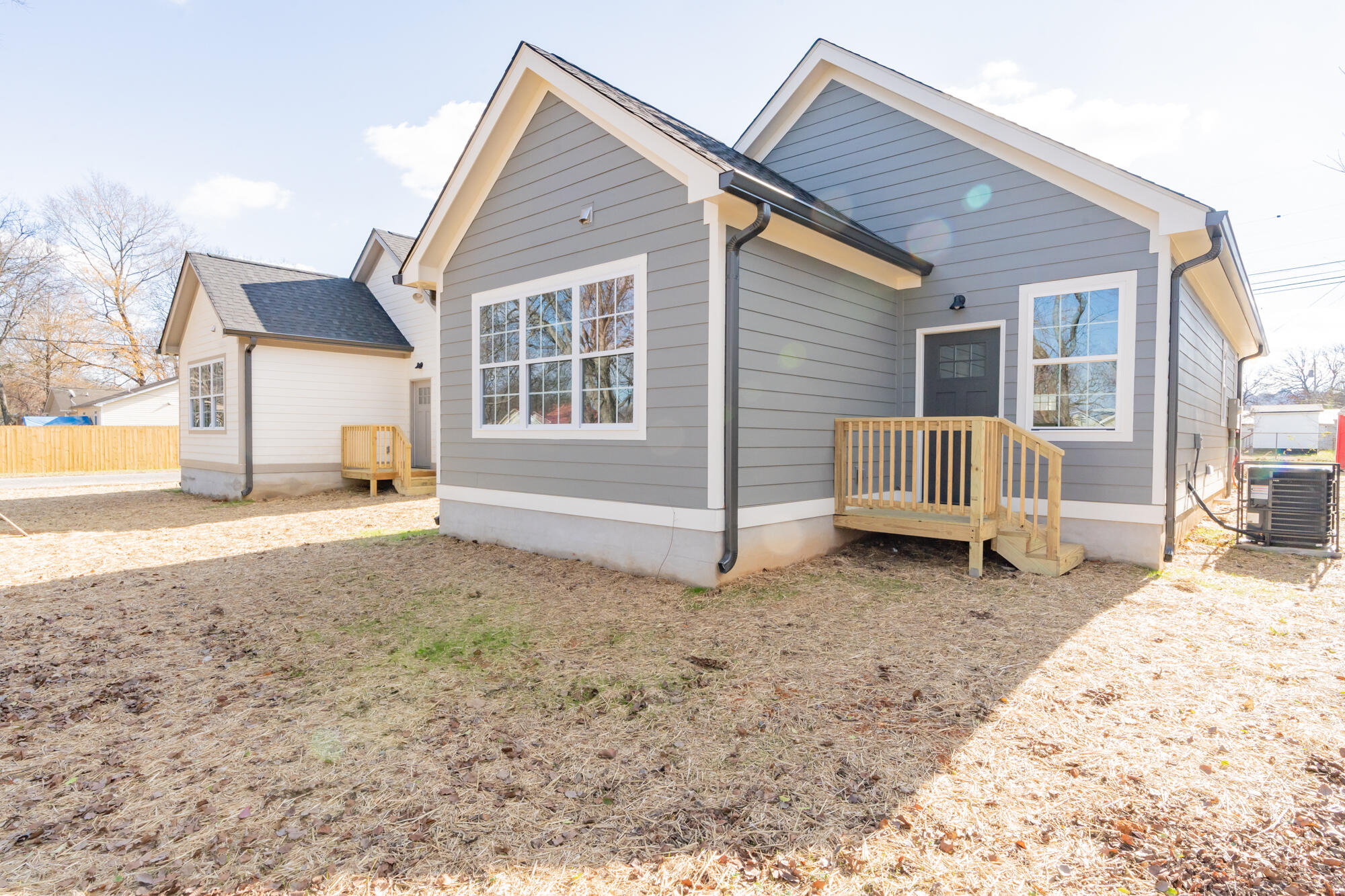 1415 E 50th Street