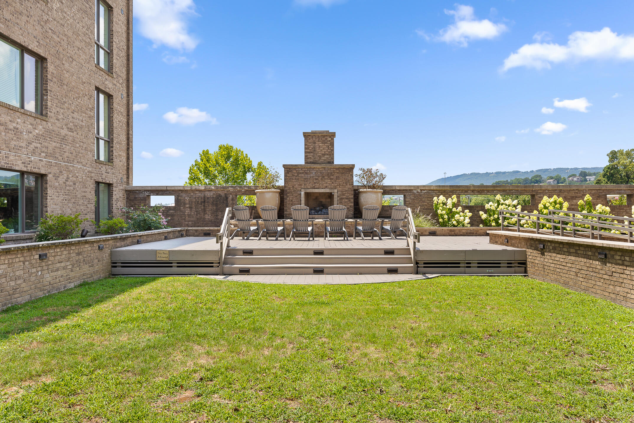 200 Manufacturers Road, Apt 432