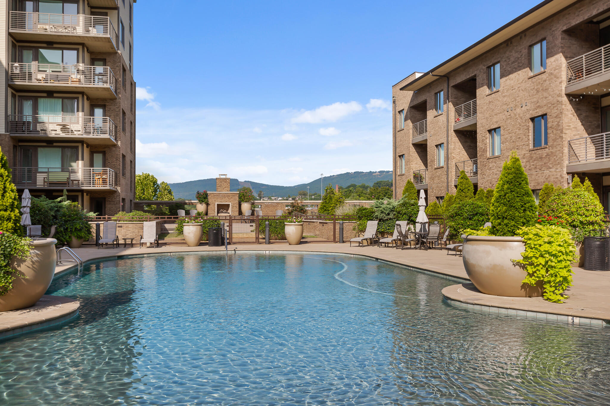 200 Manufacturers Road, Apt 432