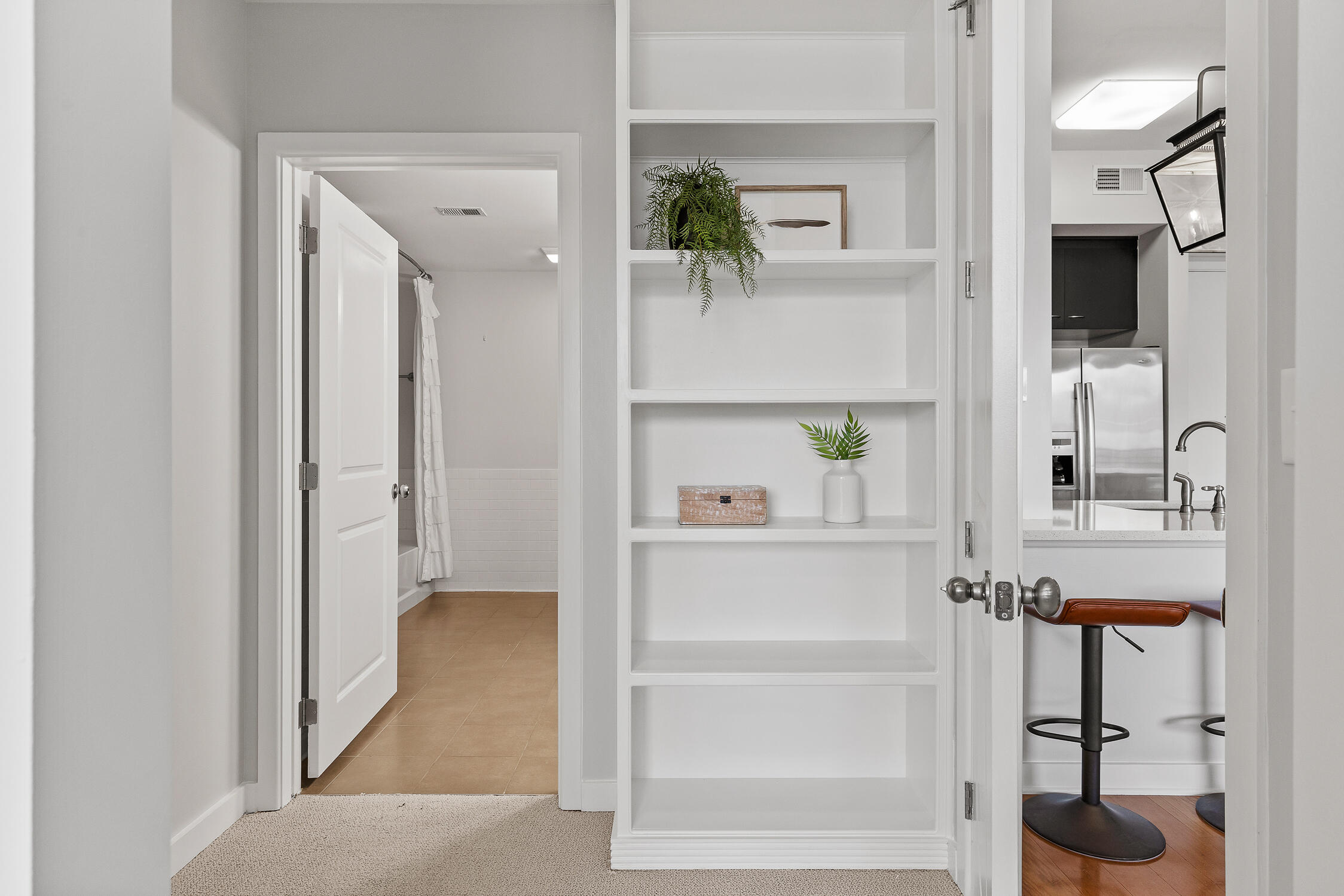 200 Manufacturers Road, Apt 432