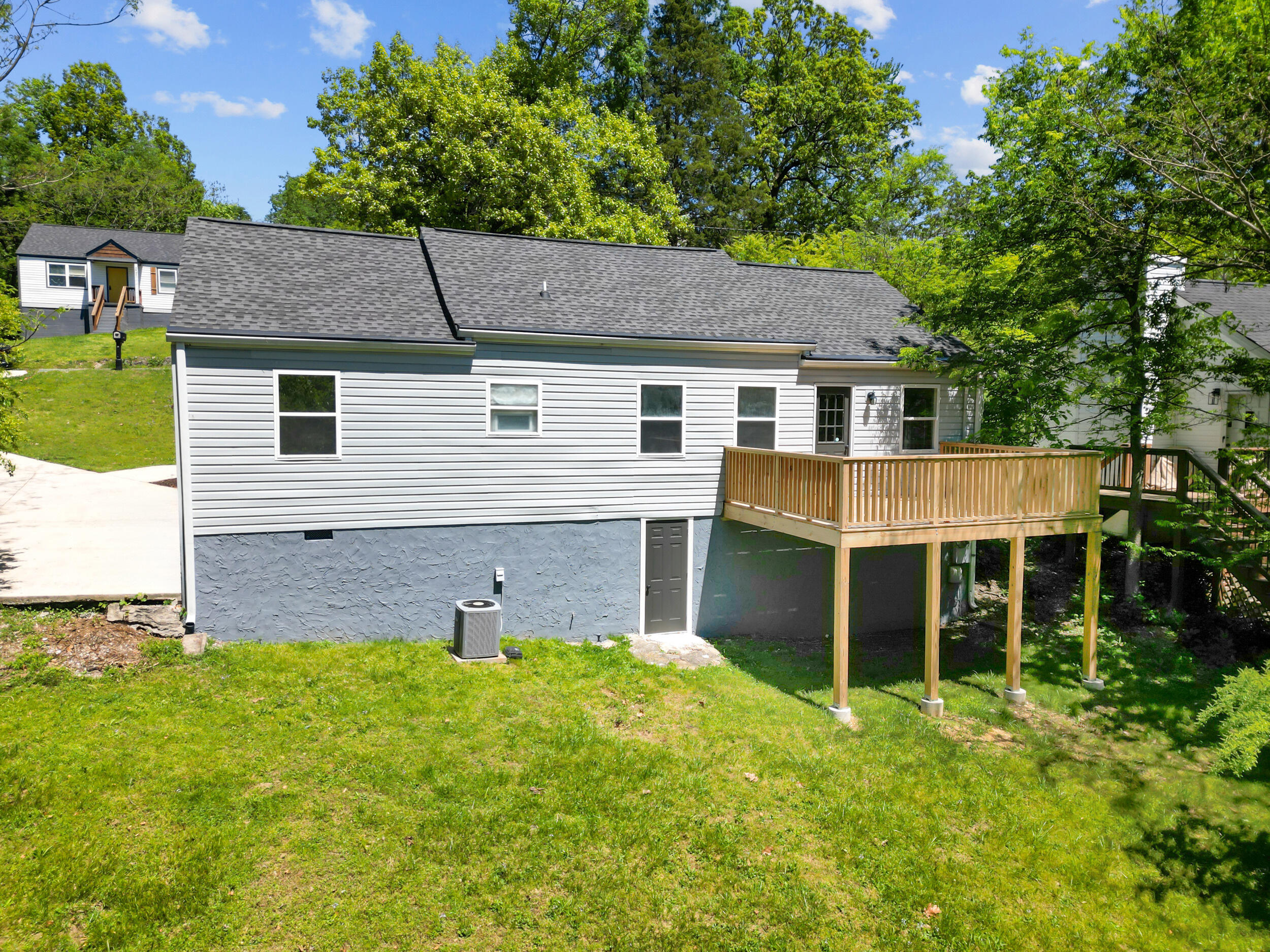 3904 Sells Drive