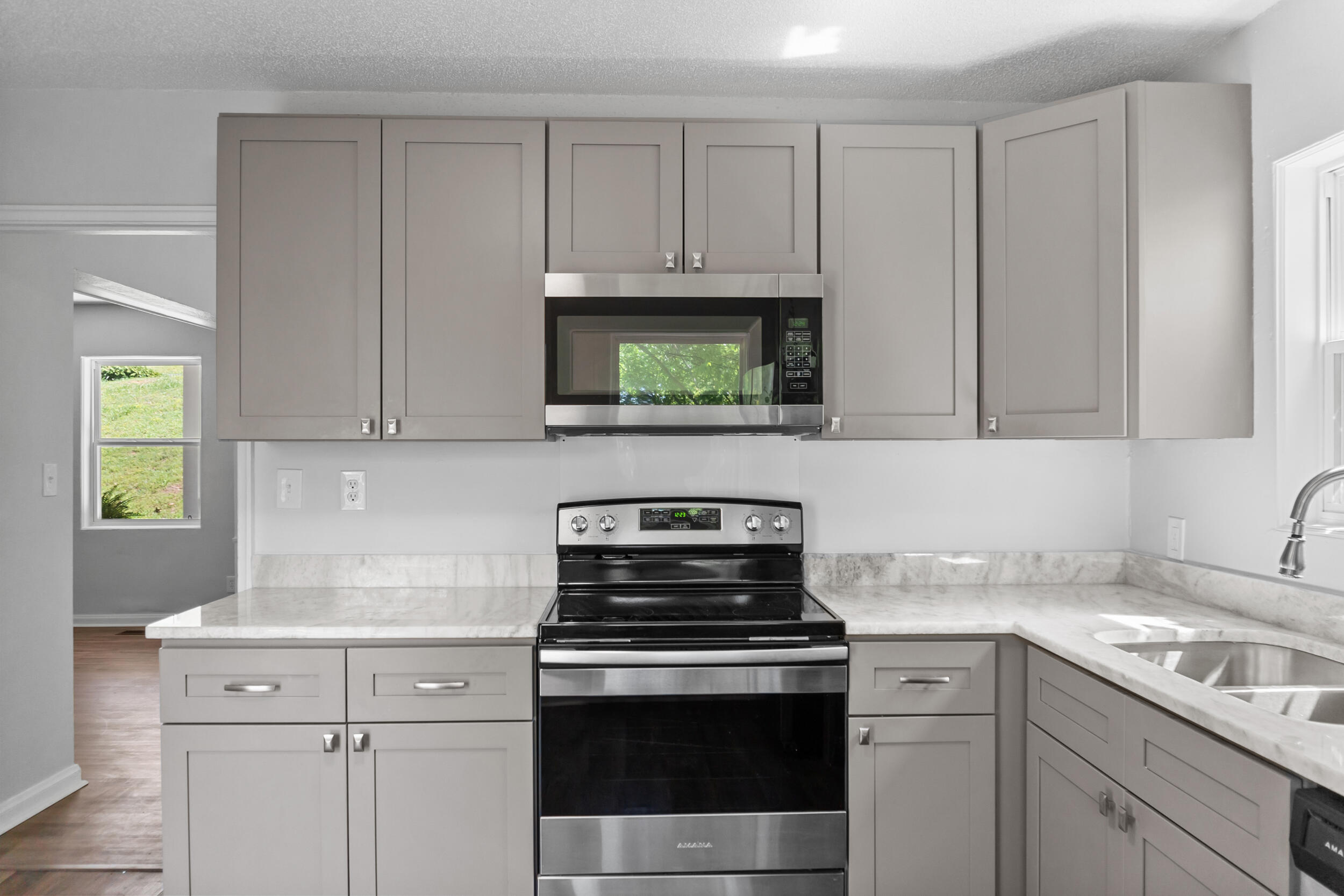 3904 Sells Drive
