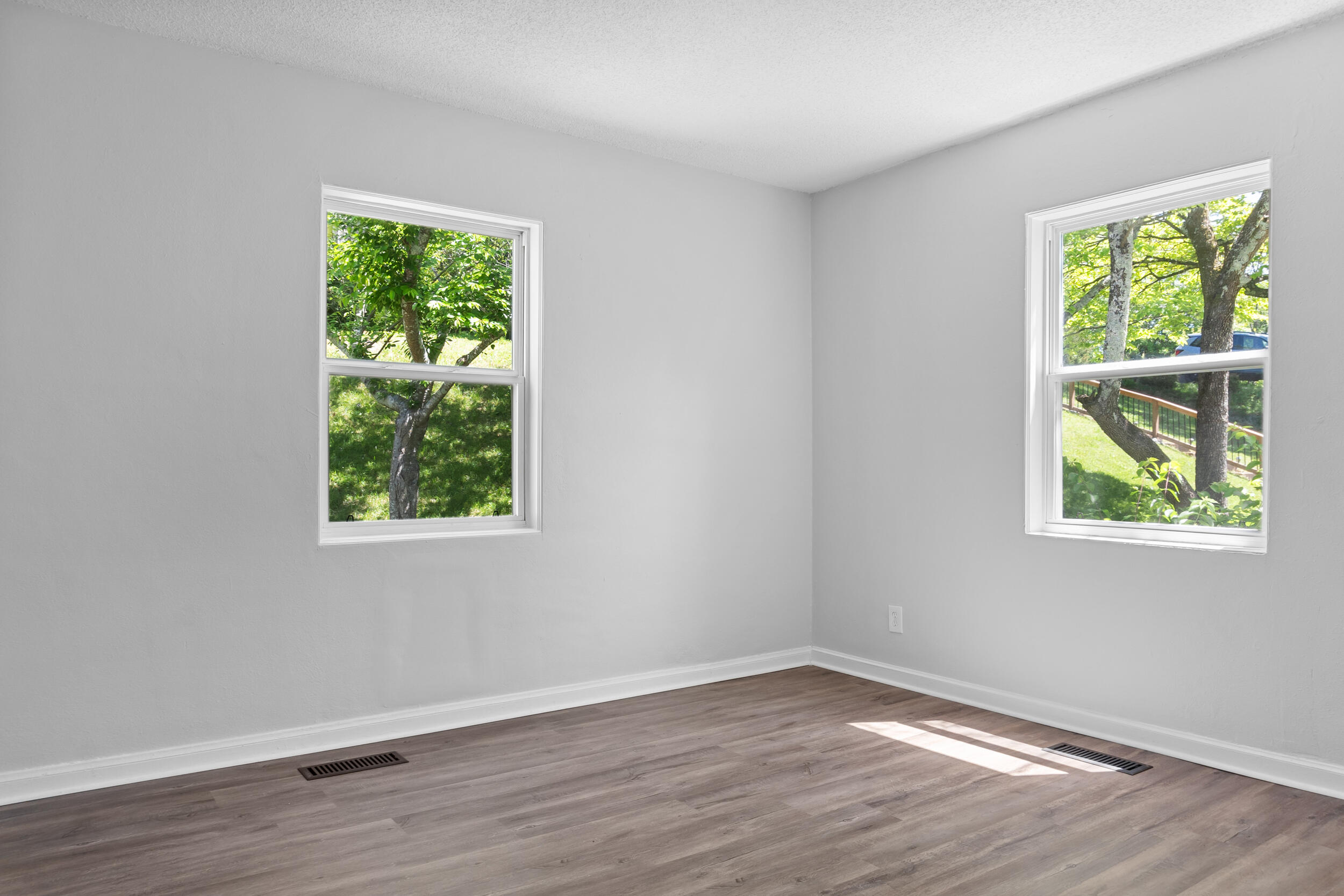 3904 Sells Drive